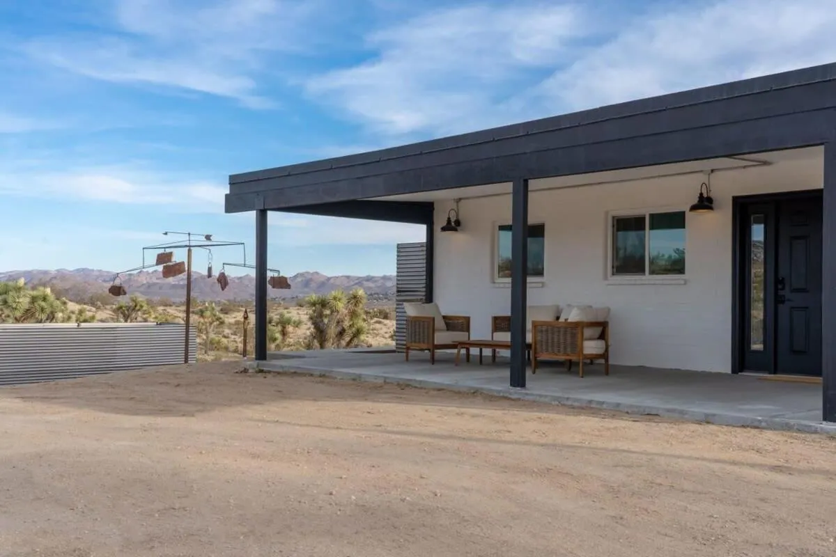 Kinetic House-Joshua Trees Sculptures Cowboy Pool