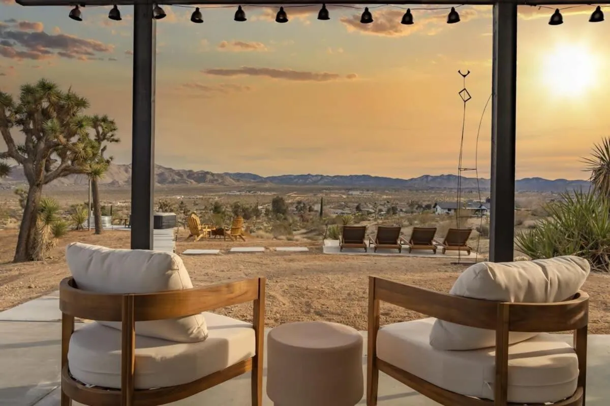 Kinetic House-Joshua Trees Sculptures Cowboy Pool