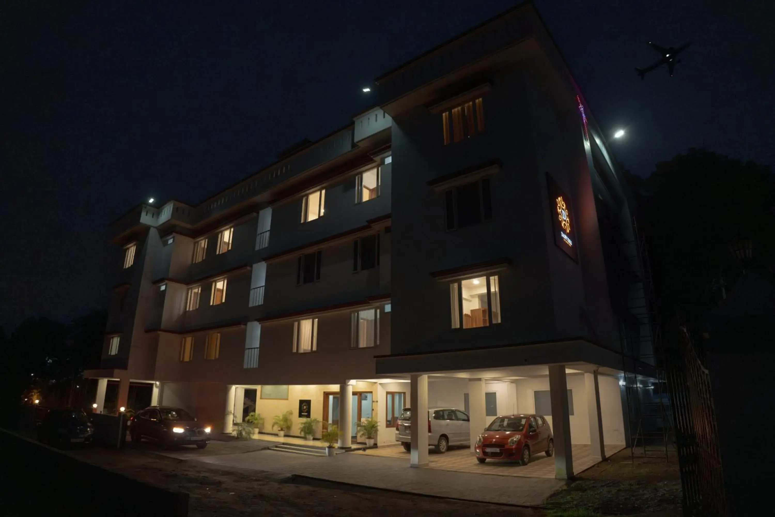 Property building in Daffodils Luxury Airport Suites Property building in Daffodils Luxury Airport Suites