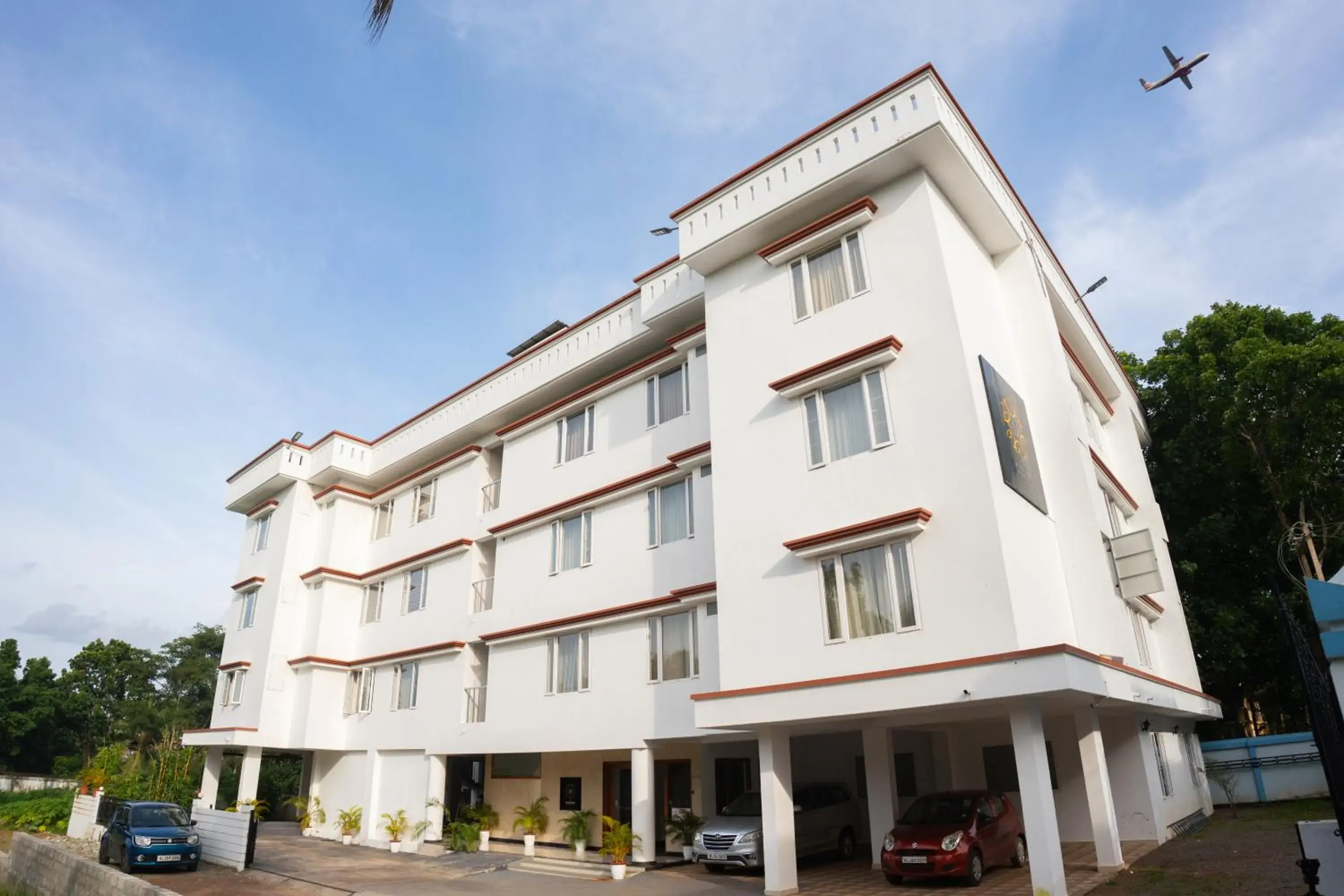 Property building in Daffodils Luxury Airport Suites Property building in Daffodils Luxury Airport Suites