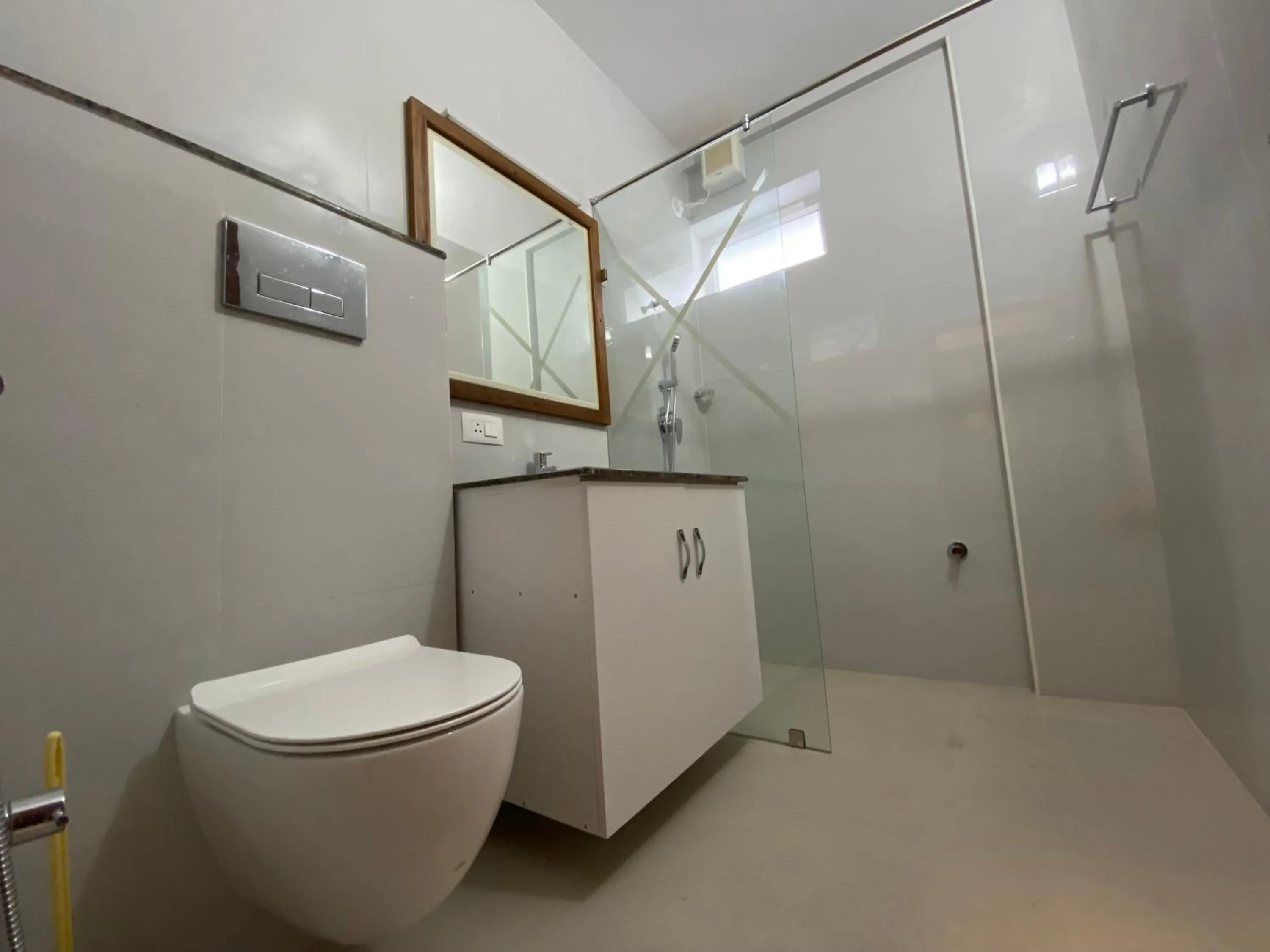 Shower in Daffodils Luxury Airport Suites
