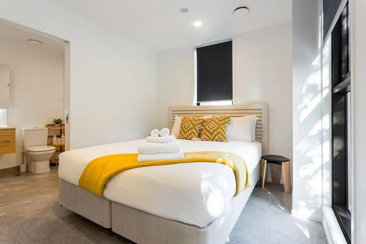 Bed in Auckland City Charm - 2BR Haven by Zodiak Stays