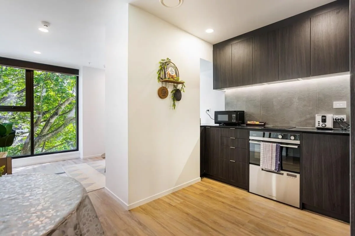 Sunny 1BR Retreat in Heart of CBD by Zodiak Stays