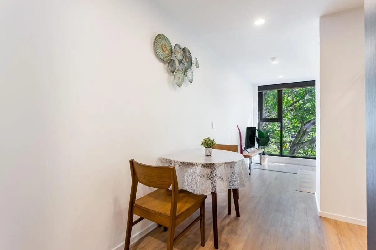 Sunny 1BR Retreat in Heart of CBD by Zodiak Stays
