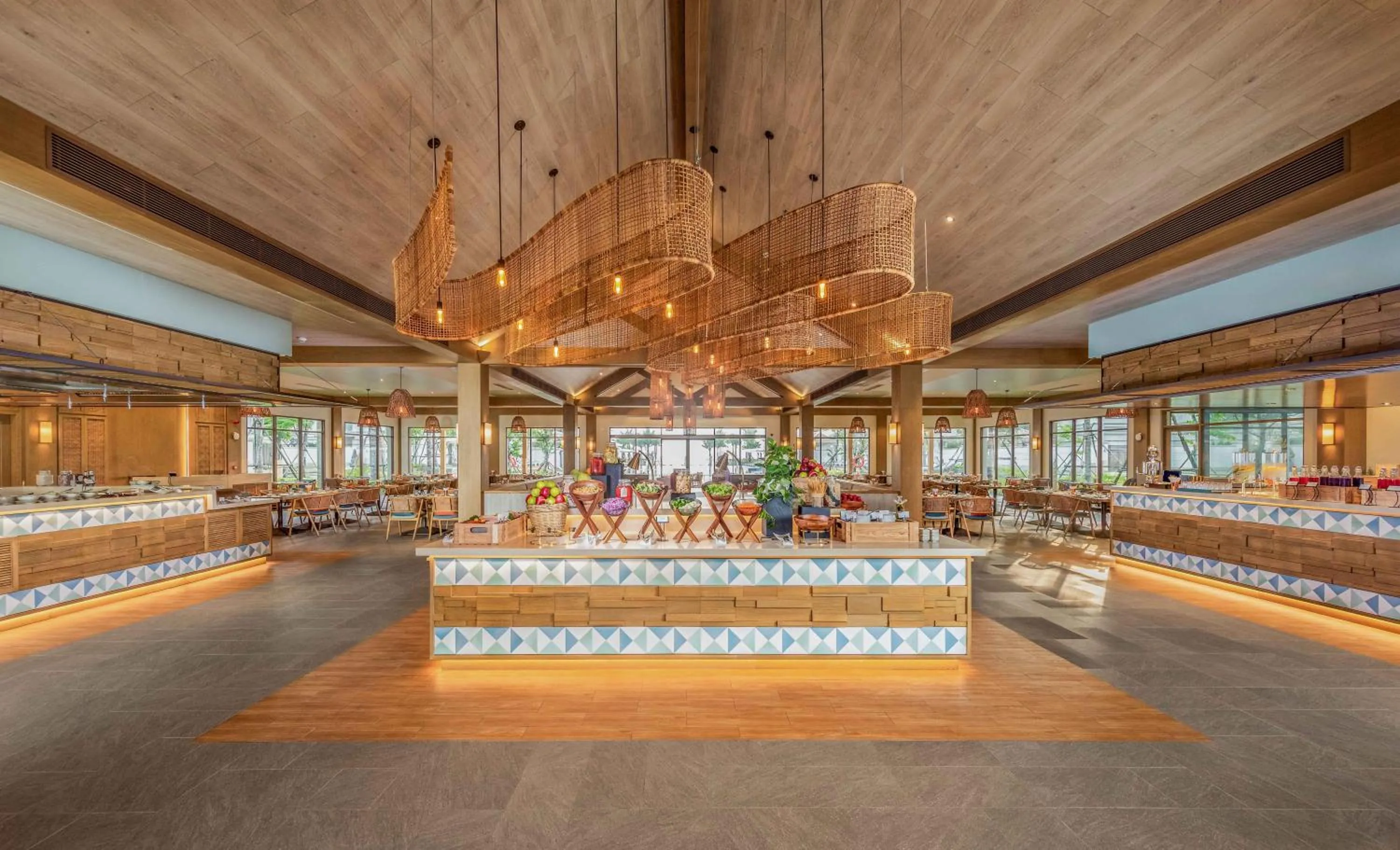 Restaurant/places to eat in Fusion Resort and Villas Da Nang