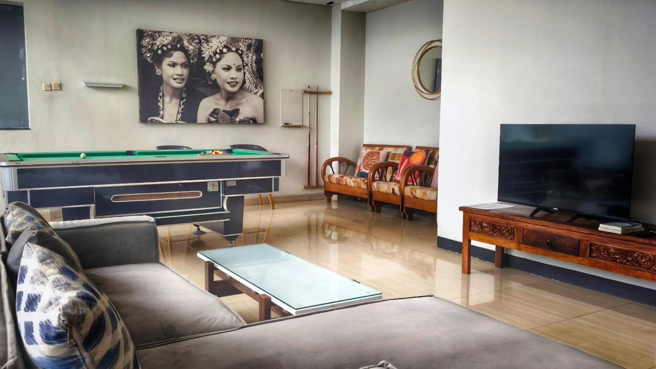 Billiard in The BALIem Villa