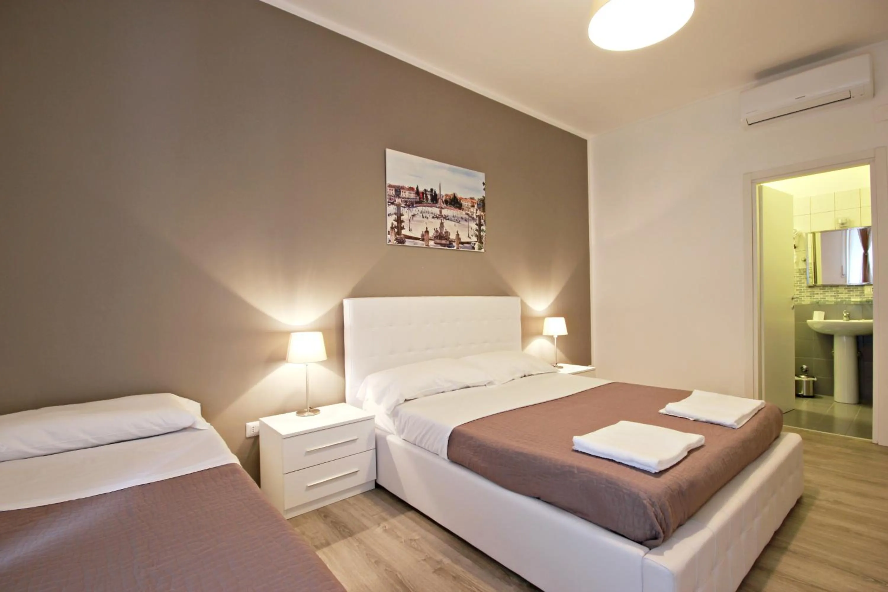 Bedroom, Bed in Le Piazze Di Roma