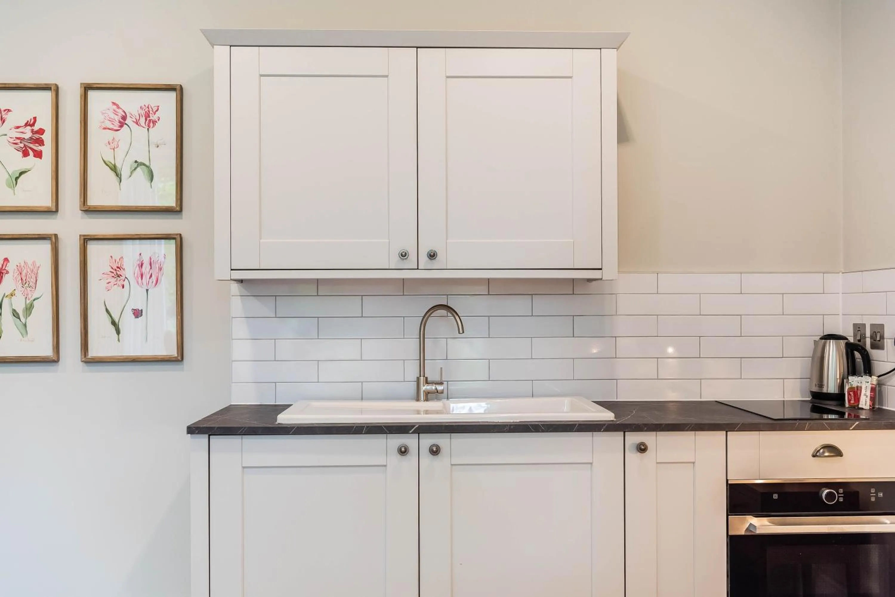 Kitchen or kitchenette in Old Abbey House