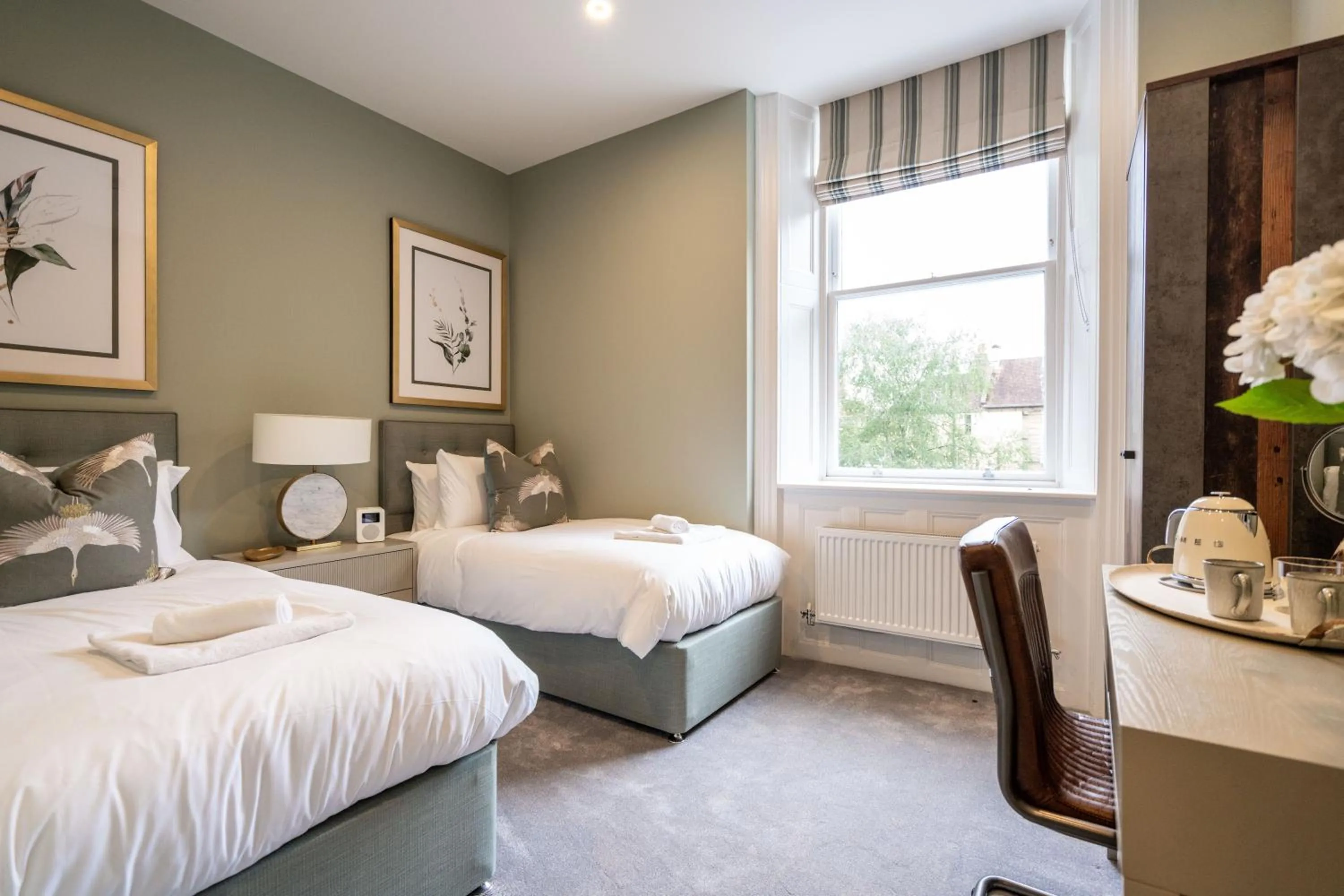 Photo of the whole room, Bed in Old Abbey House