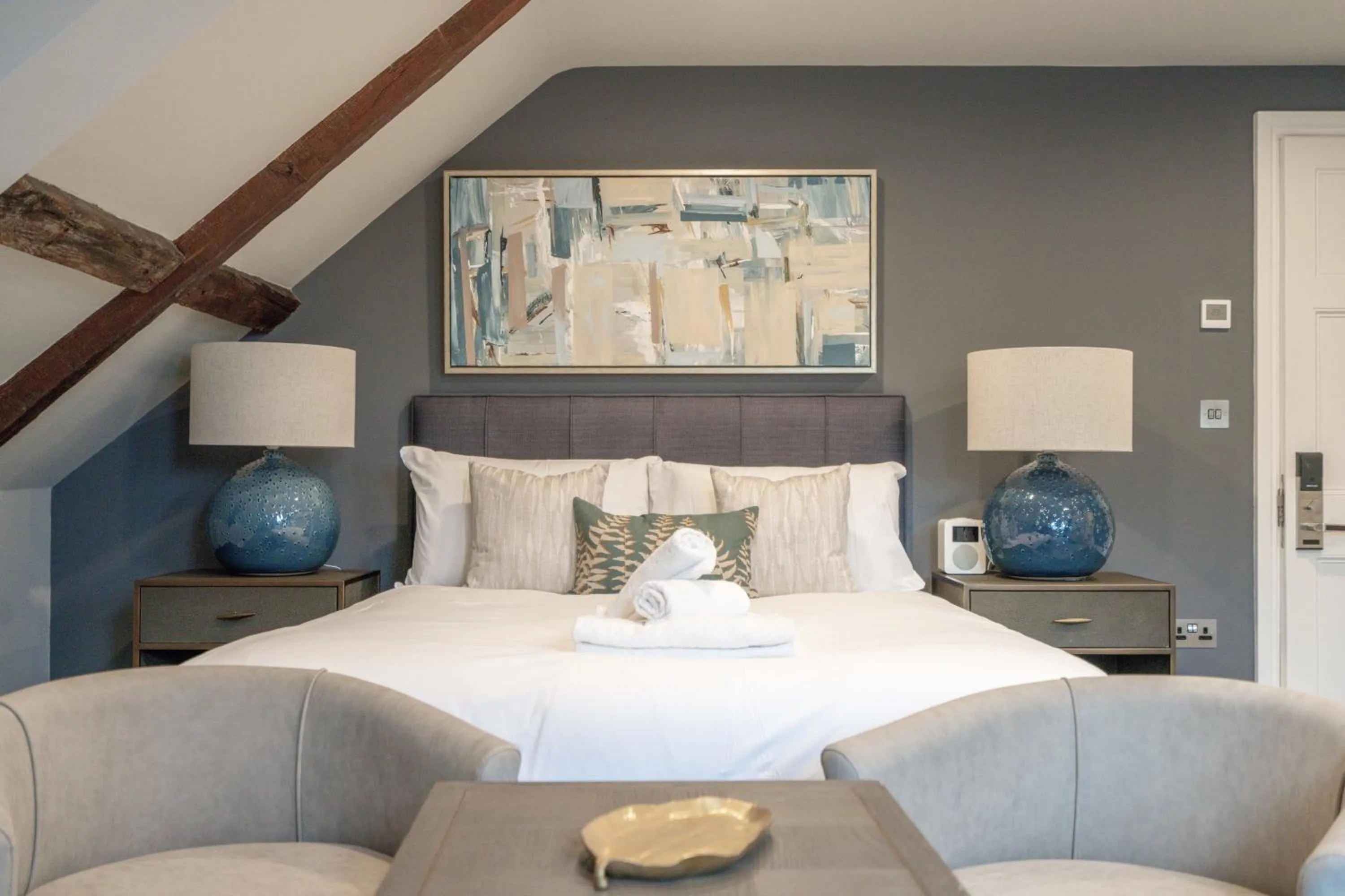 Seating area, Bed in Old Abbey House