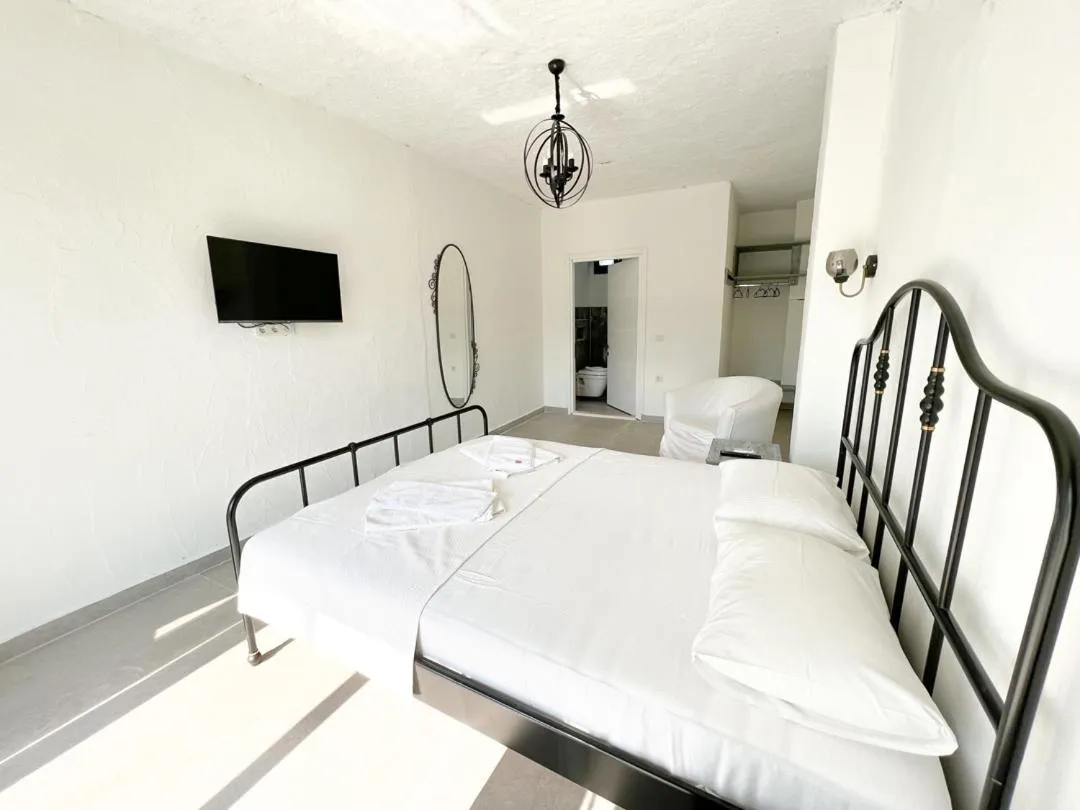 Bed in Gonulhan Hotel