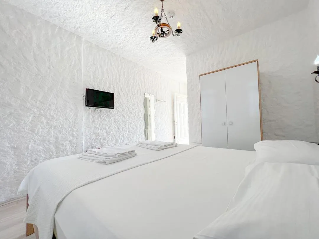 Bed in Gonulhan Hotel