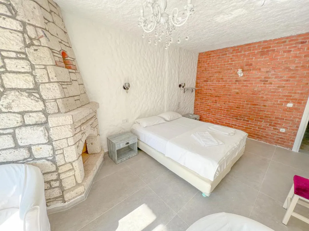 Bed in Gonulhan Hotel