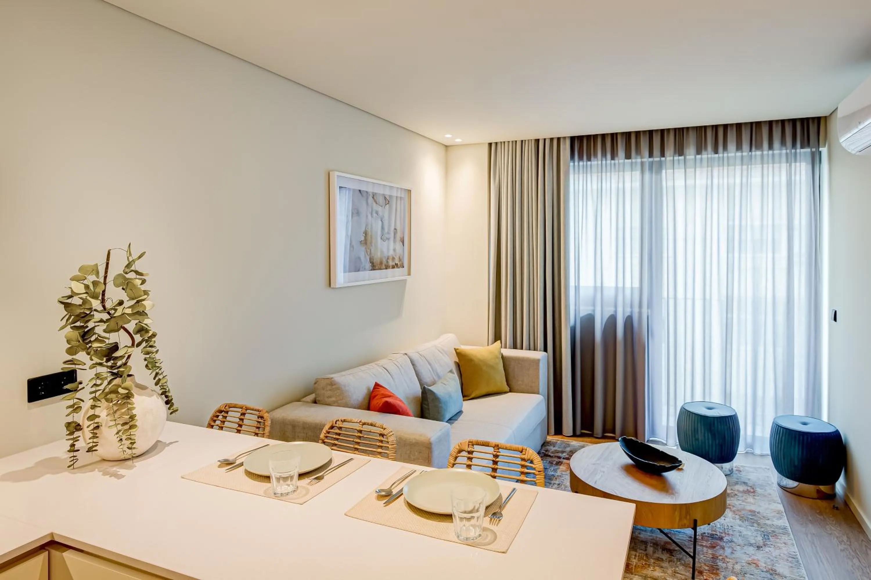 TV and multimedia, Bed in Blissful Suites Porto by gaiarooms