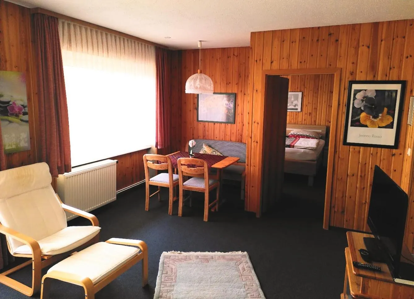 TV and multimedia in Bio-Hotel Zum Forsthaus