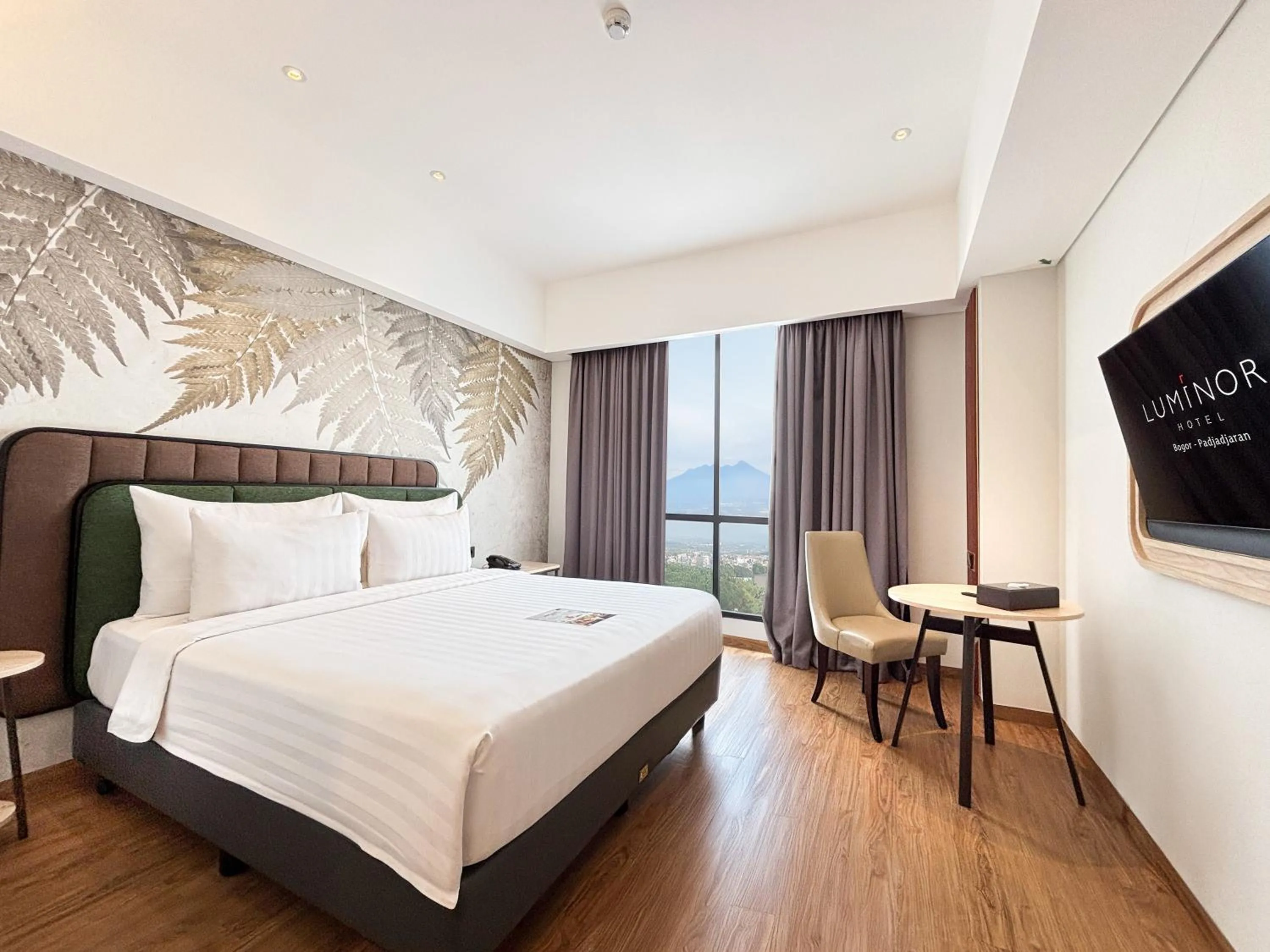 Bed in Luminor Hotel Padjadjaran Bogor by WH