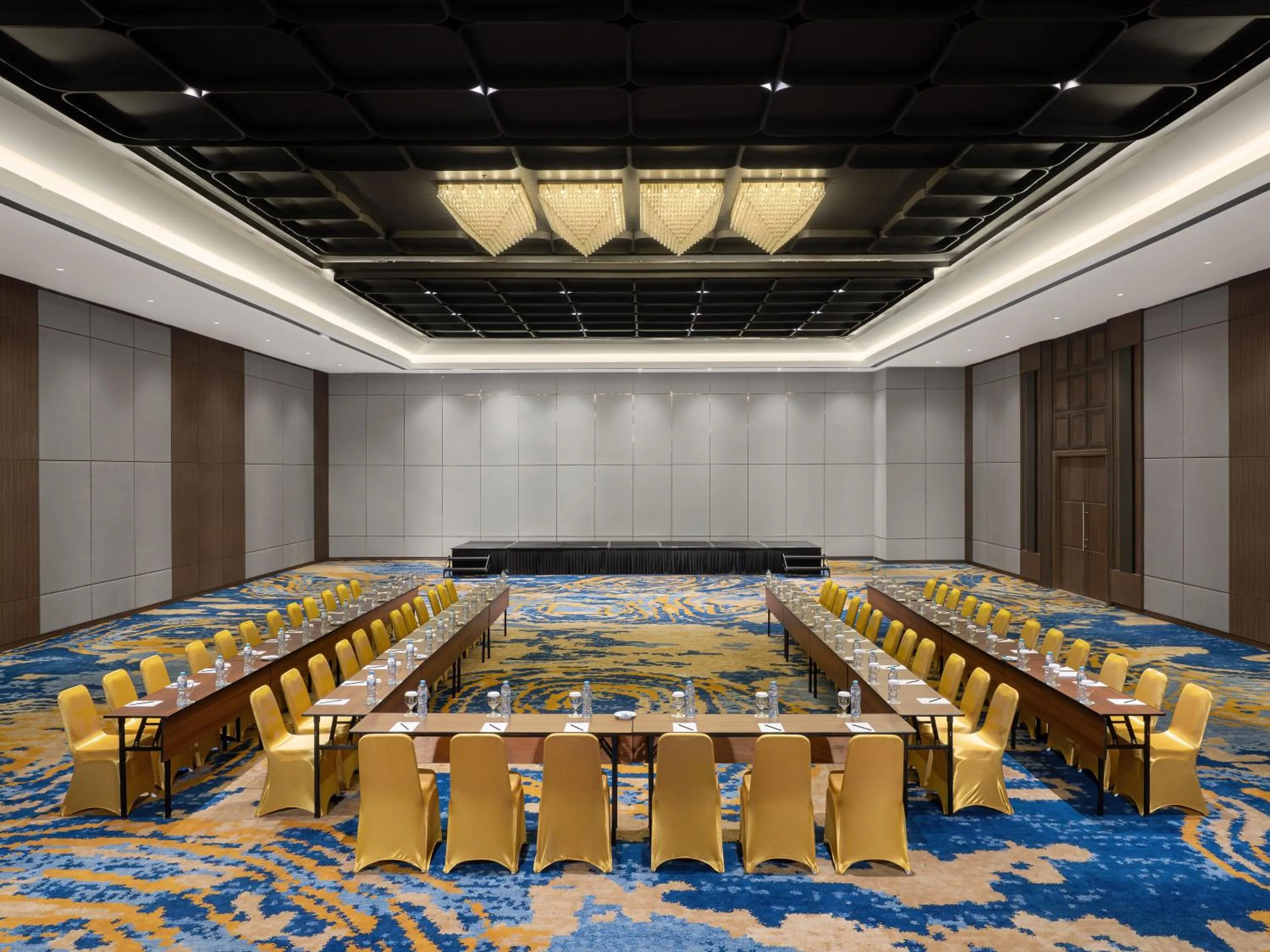 Meeting/conference room in Luminor Hotel Padjadjaran Bogor by WH