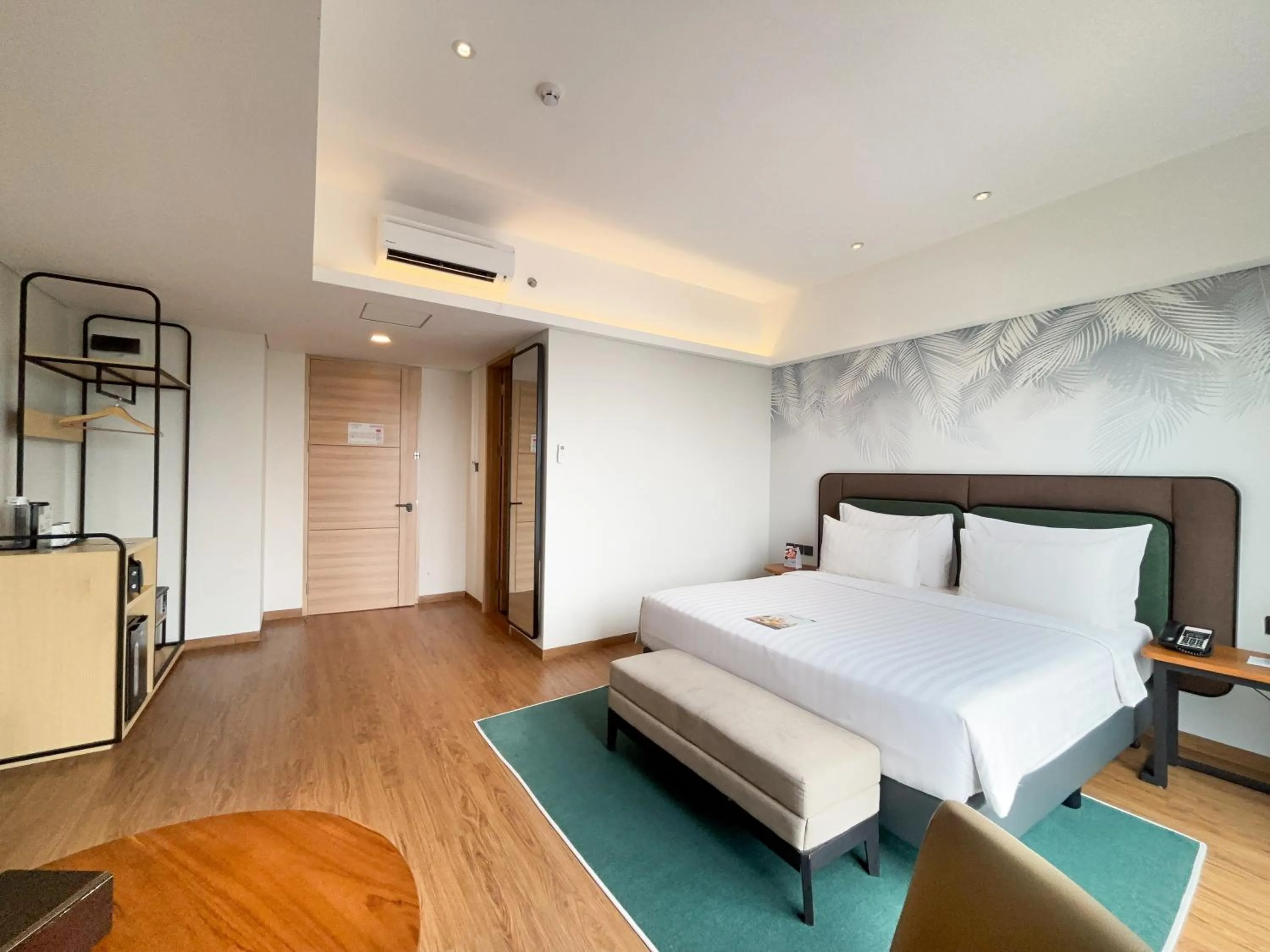 Bed in Luminor Hotel Padjadjaran Bogor by WH