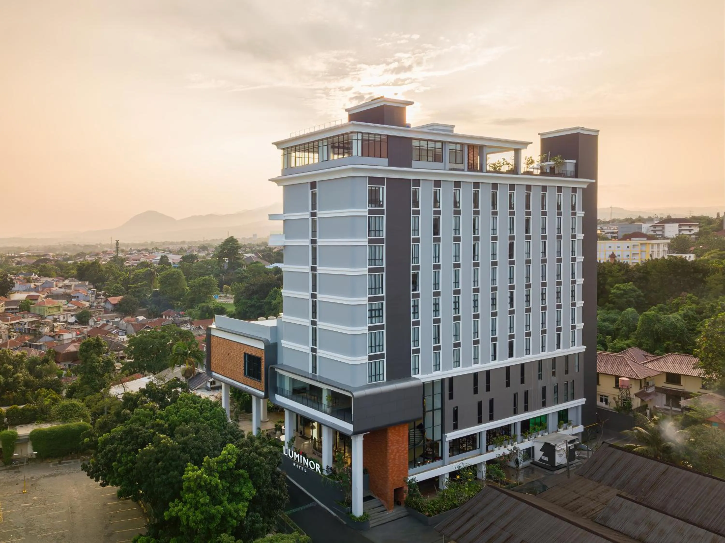 Property building in Luminor Hotel Padjadjaran Bogor by WH
