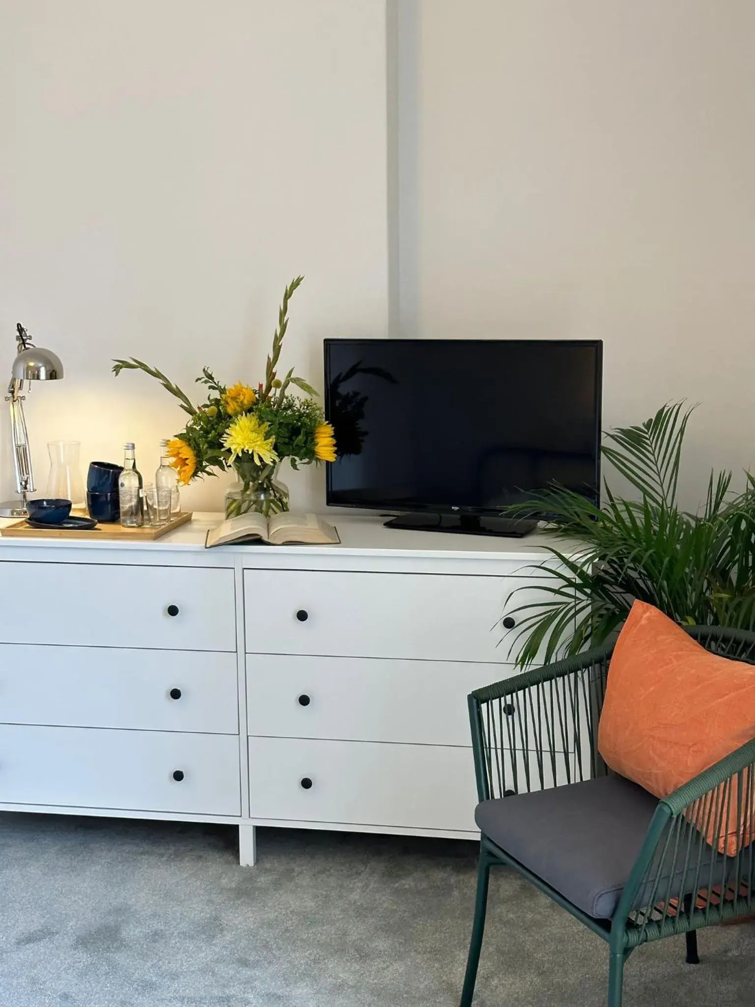 The Victoria Hotel,Bar,Bistro The Victoria Hotel,Bar,Bistro