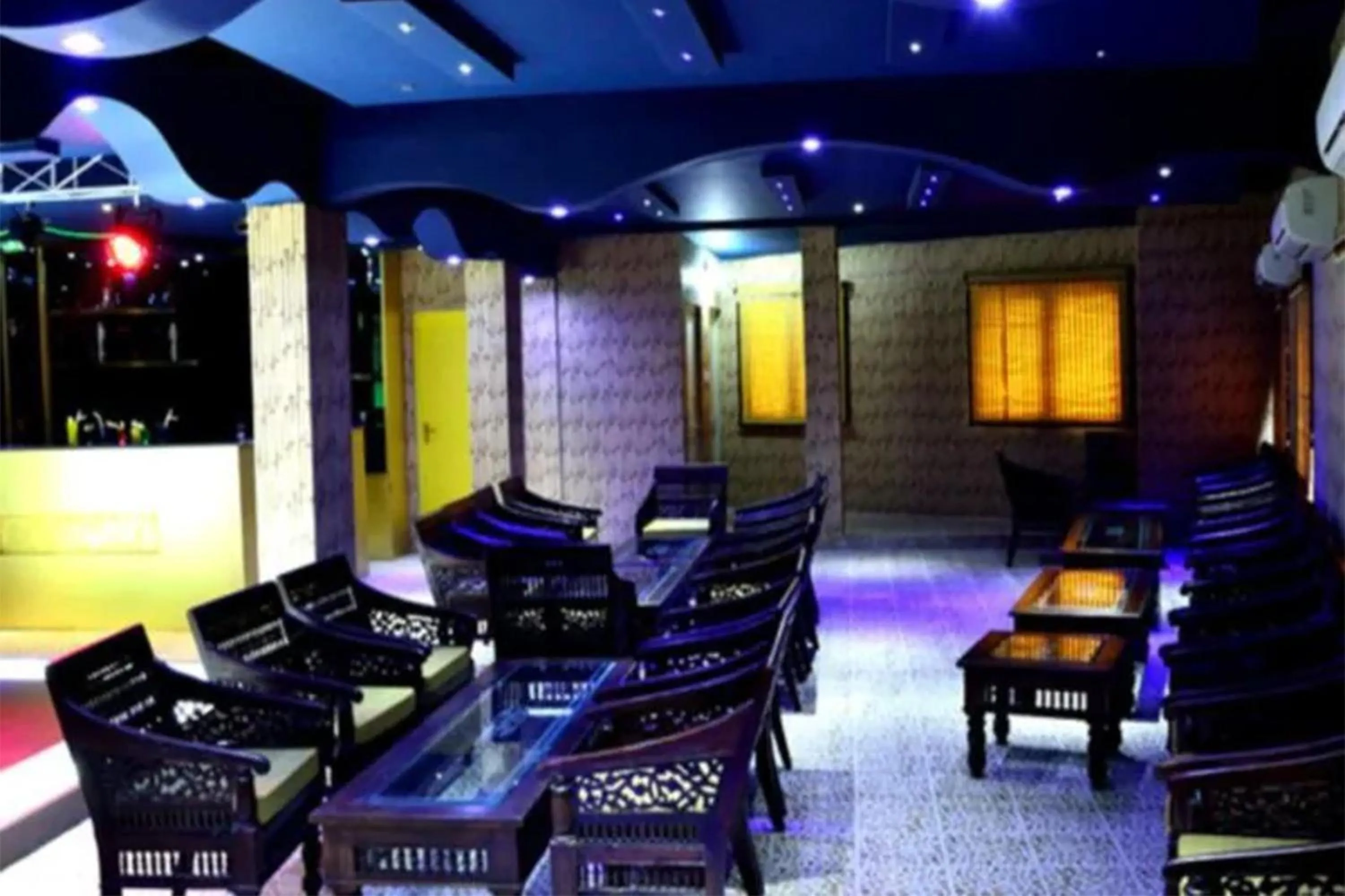 Lounge or bar in Labh Garh Palace Resort & Spa