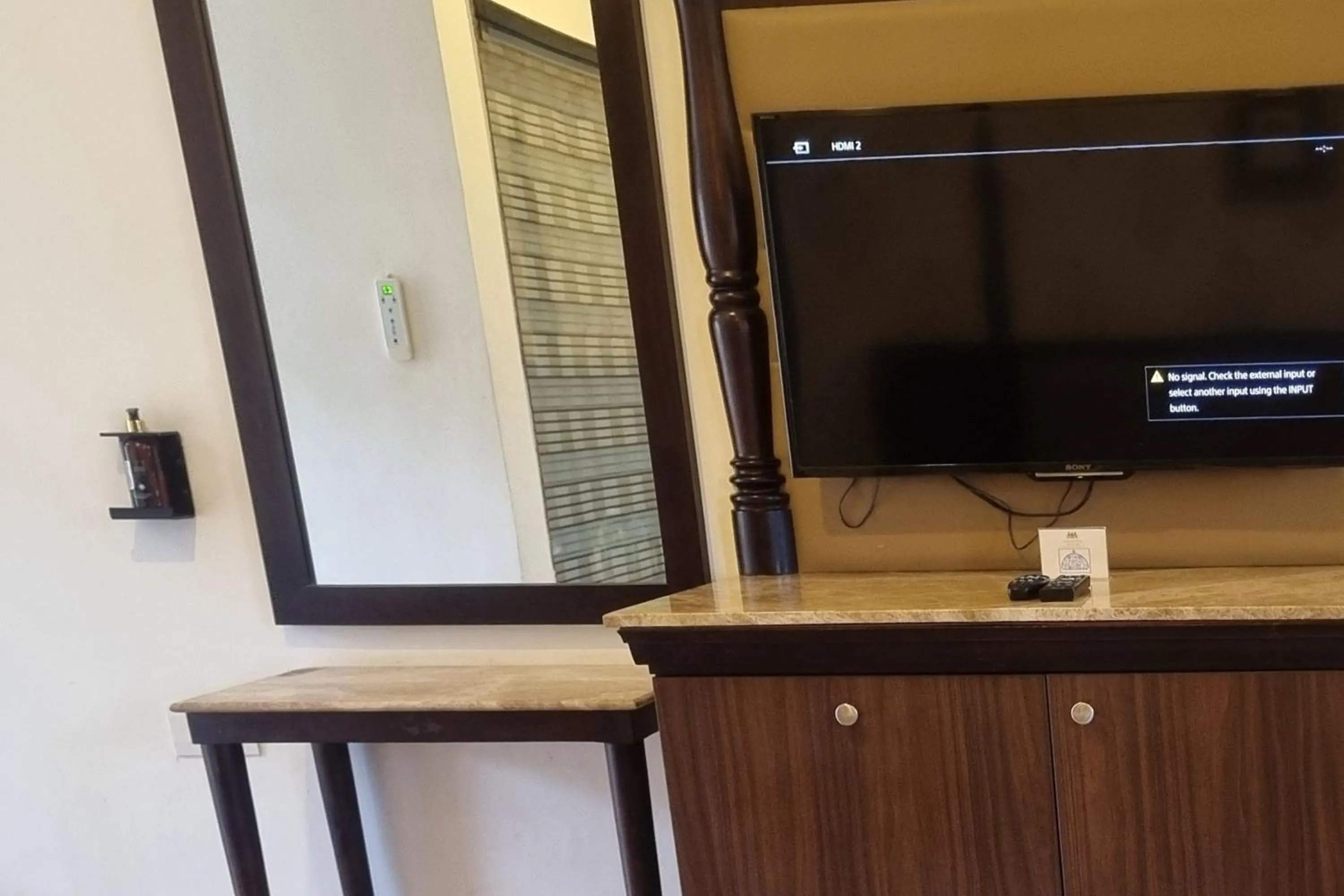 TV and multimedia in Labh Garh Palace Resort & Spa