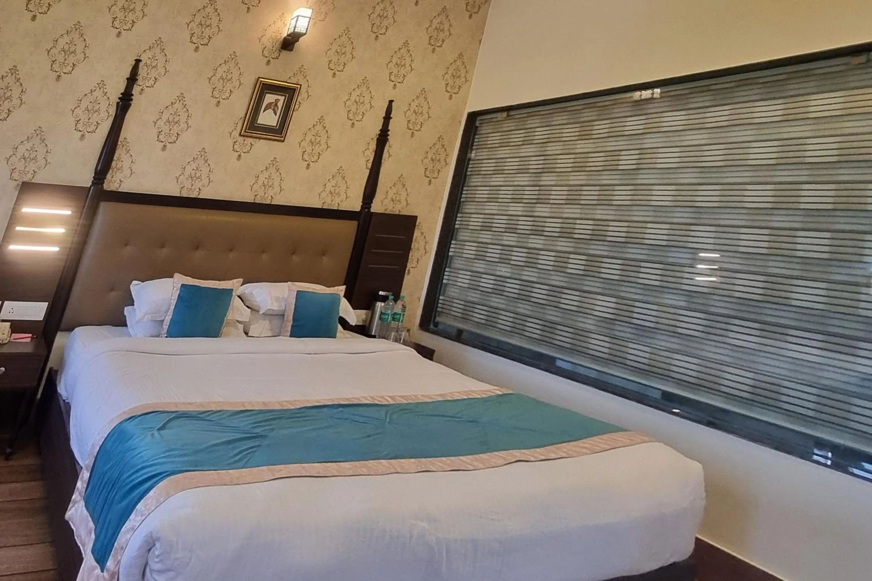 Bed in Labh Garh Palace Resort & Spa