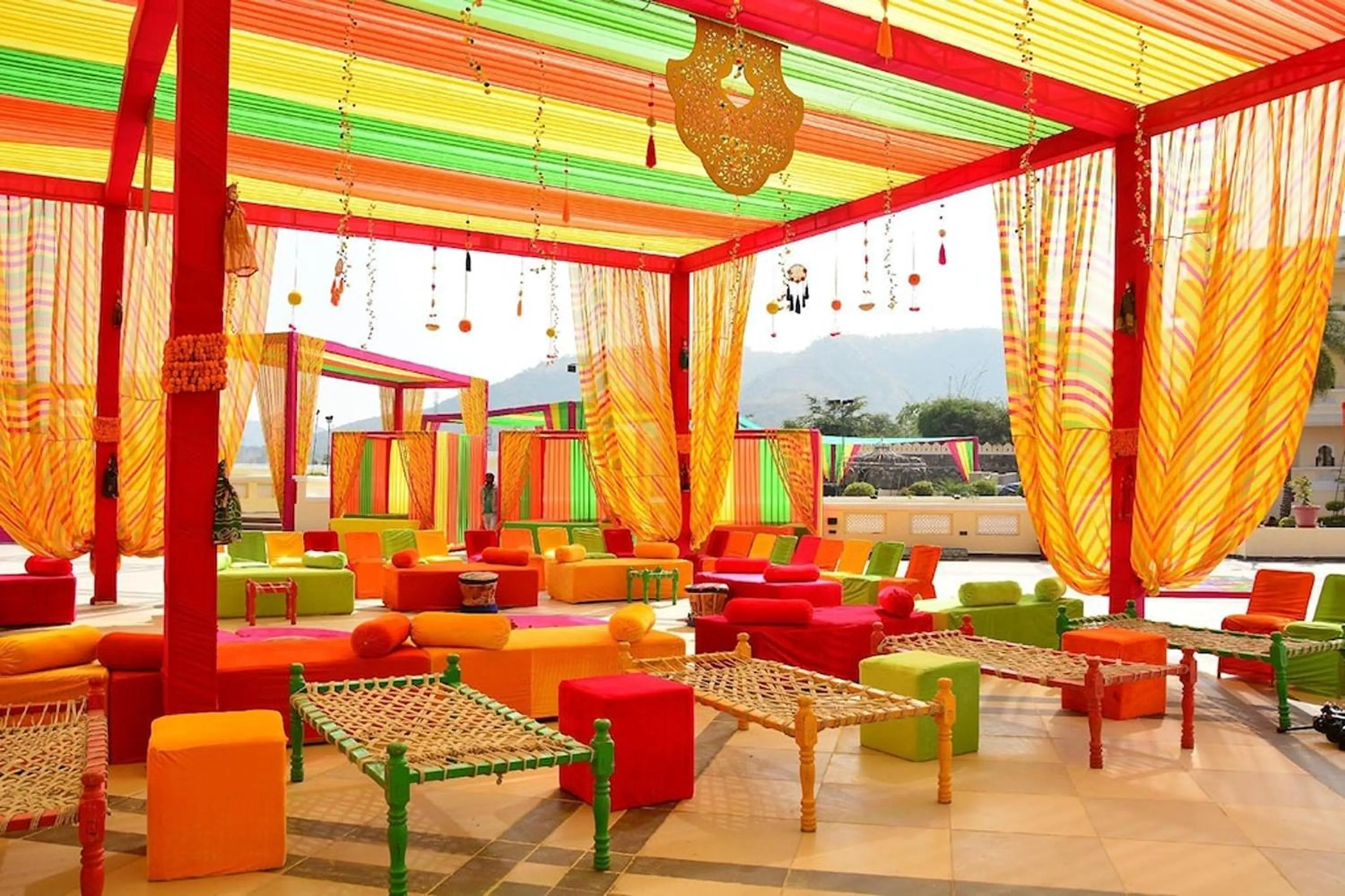 Restaurant/places to eat in Labh Garh Palace Resort & Spa