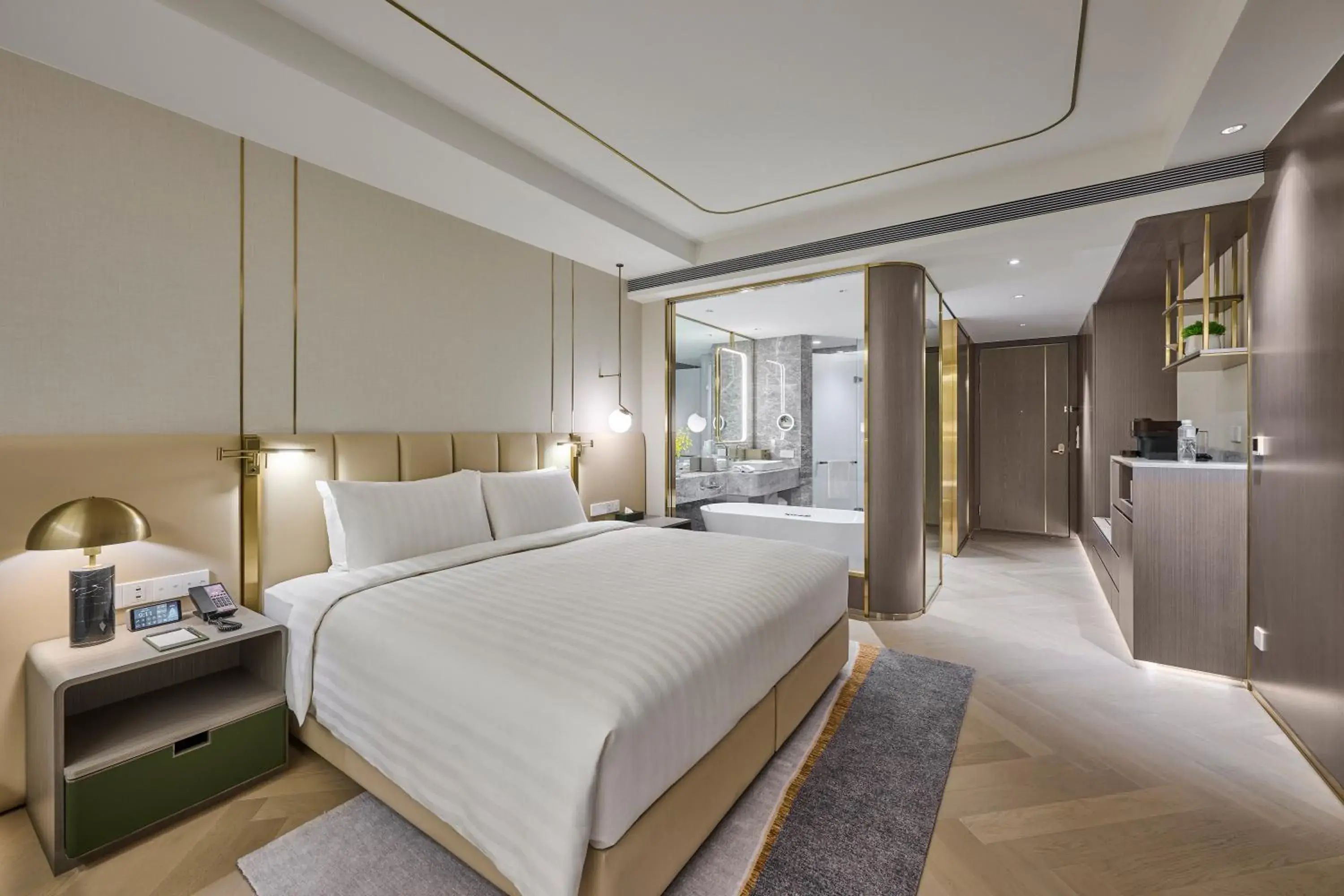 Executive Deluxe King Room with Lounge Access in Grand HiLai Taipei Executive Deluxe King Room with Lounge Access in Grand HiLai Taipei