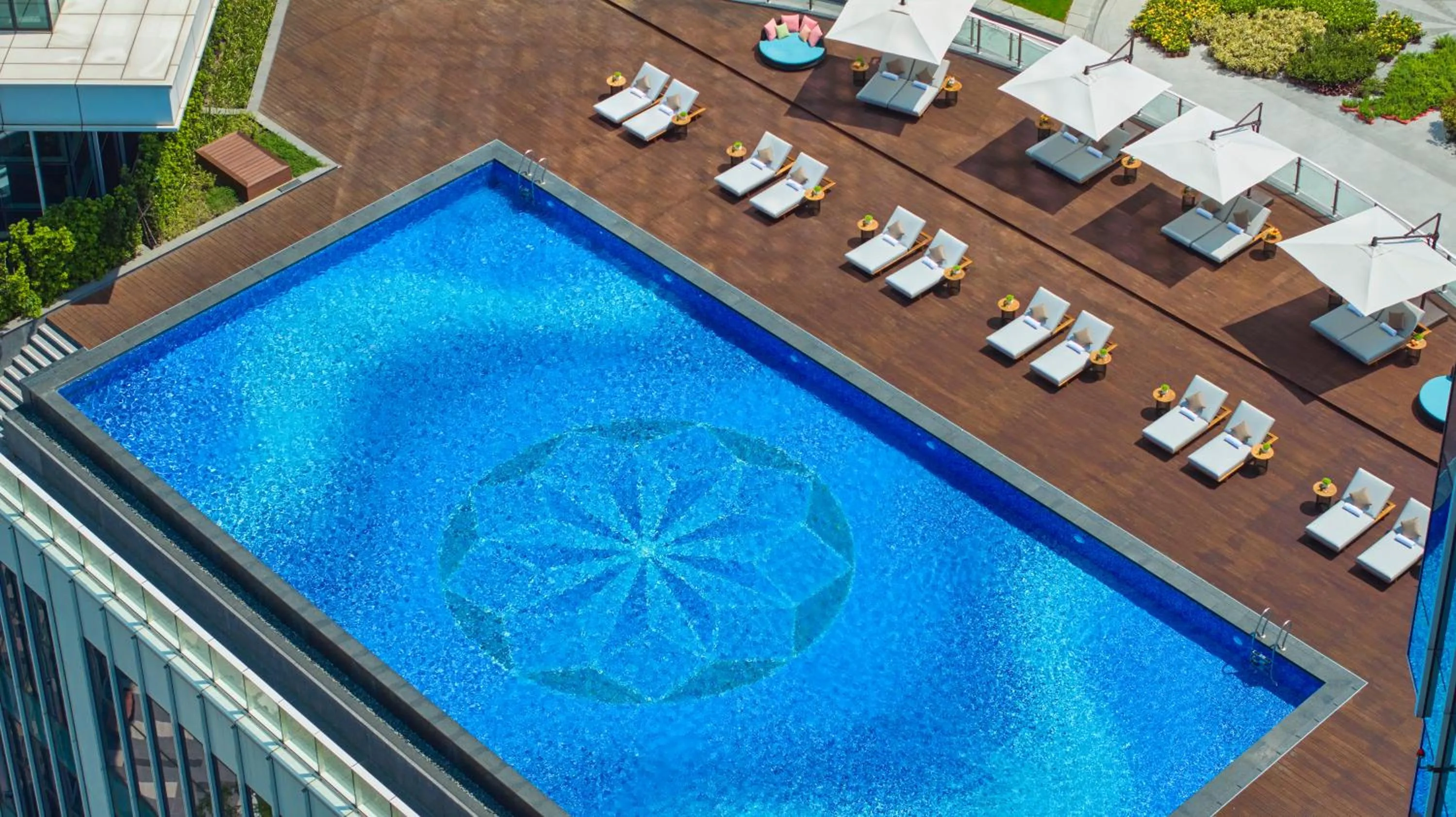 Swimming pool in Grand HiLai Taipei