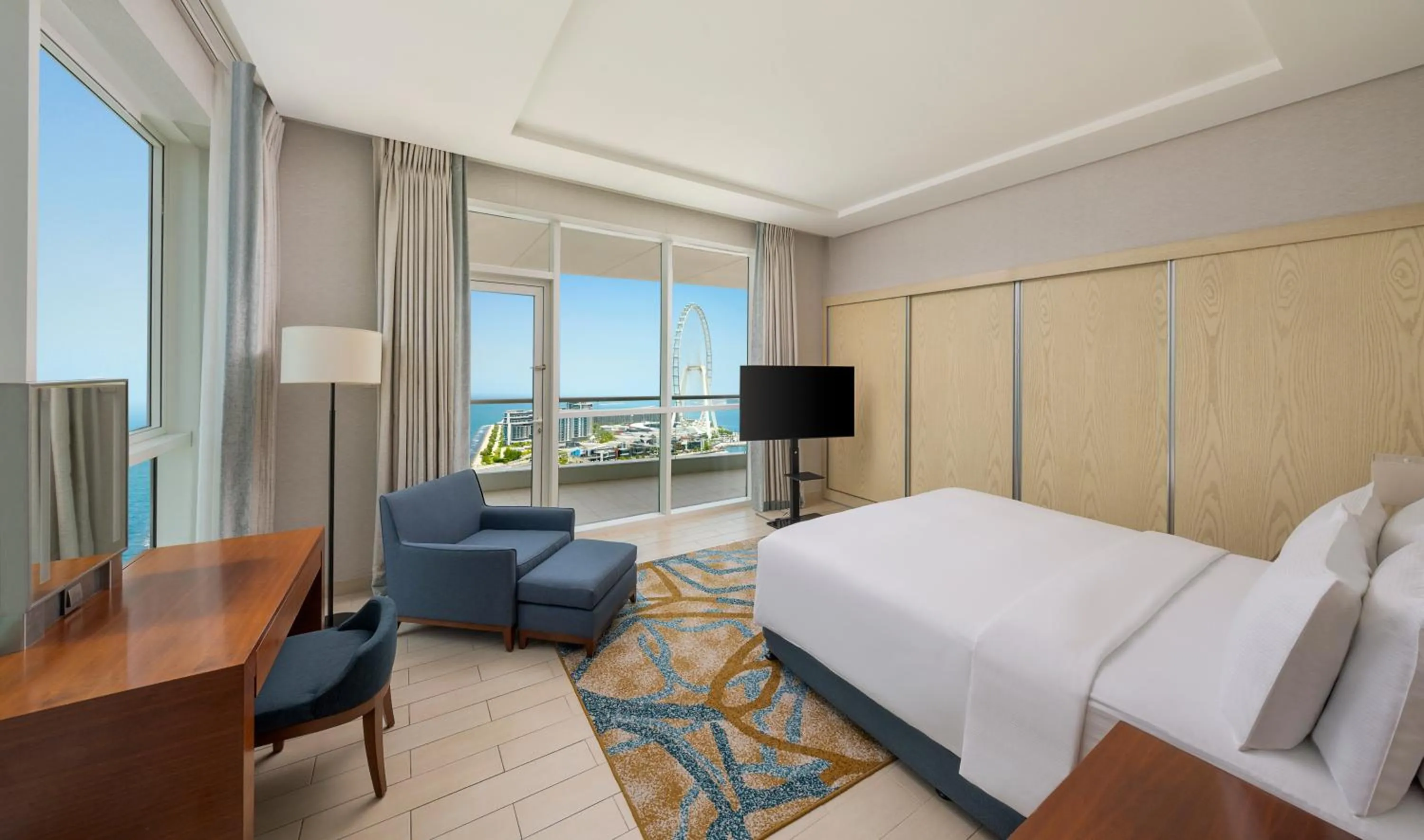 Bedroom, Bed in DoubleTree by Hilton Dubai Jumeirah Beach