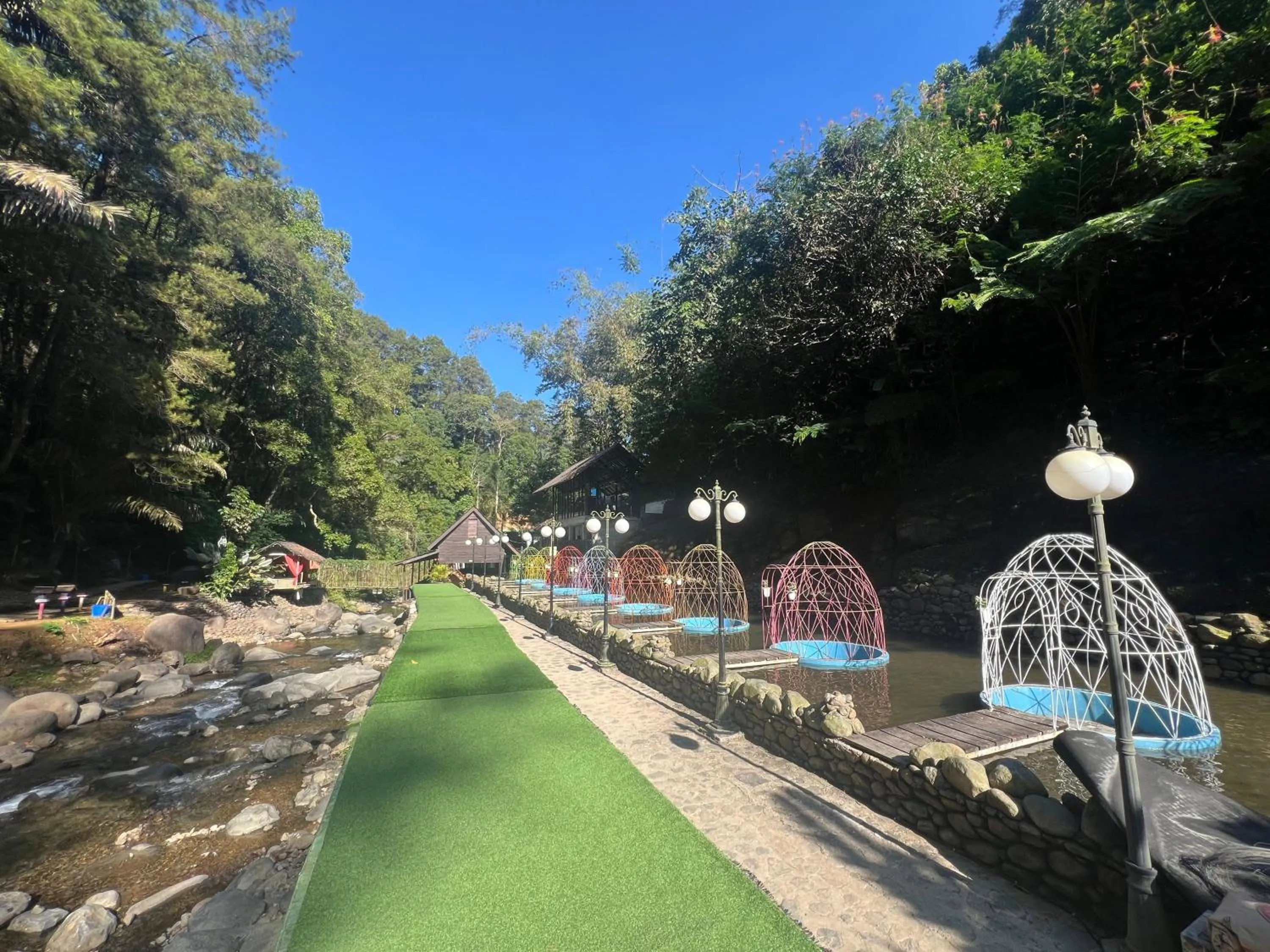 Kampung Karuhan Eco Green Park Sumedang