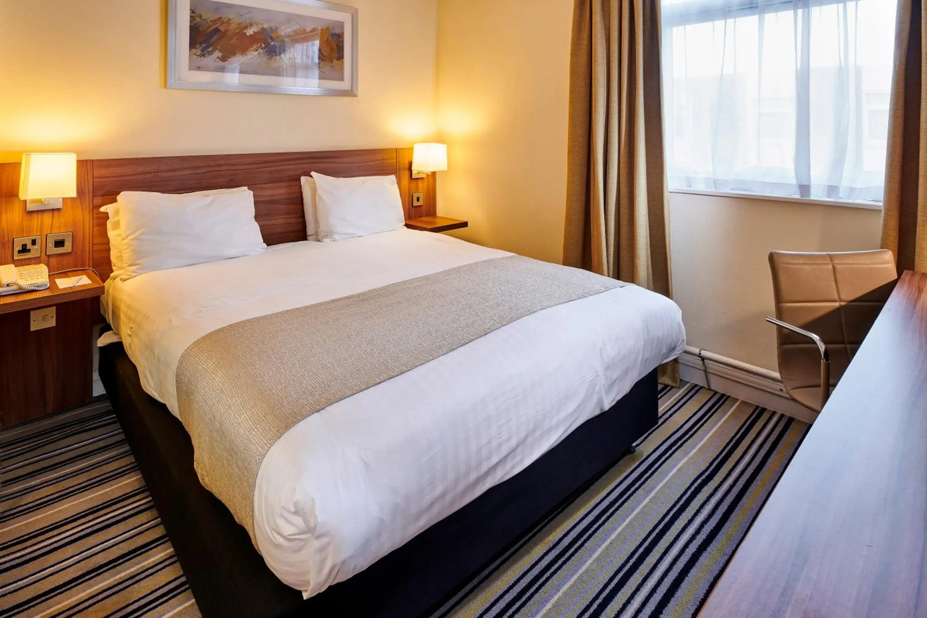 Bed in Holiday Inn Leeds Garforth by IHG Bed in Holiday Inn Leeds Garforth by IHG