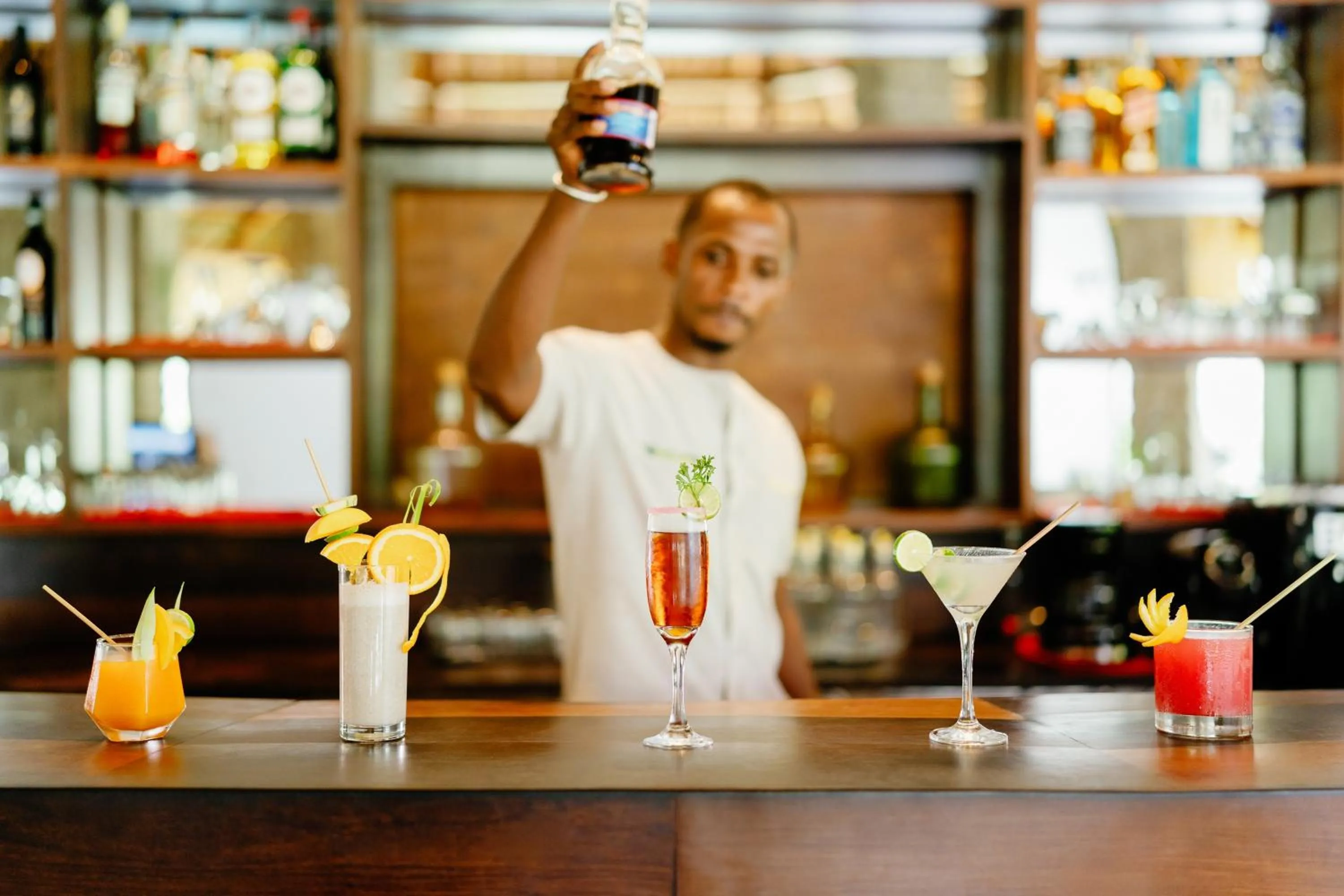 Lounge or bar in Loharano Lodge