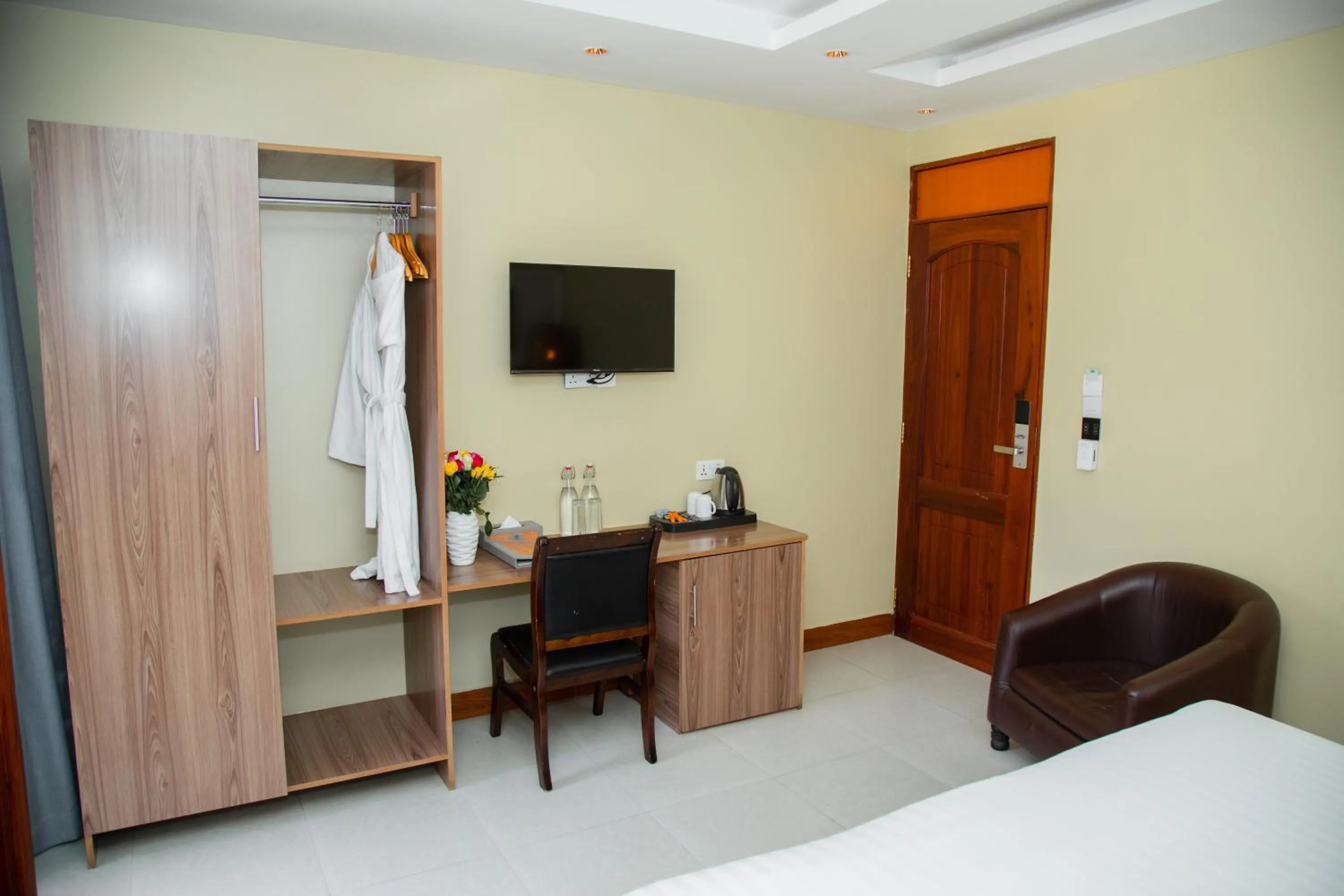 Bedroom, Bed in Greenside Hotel