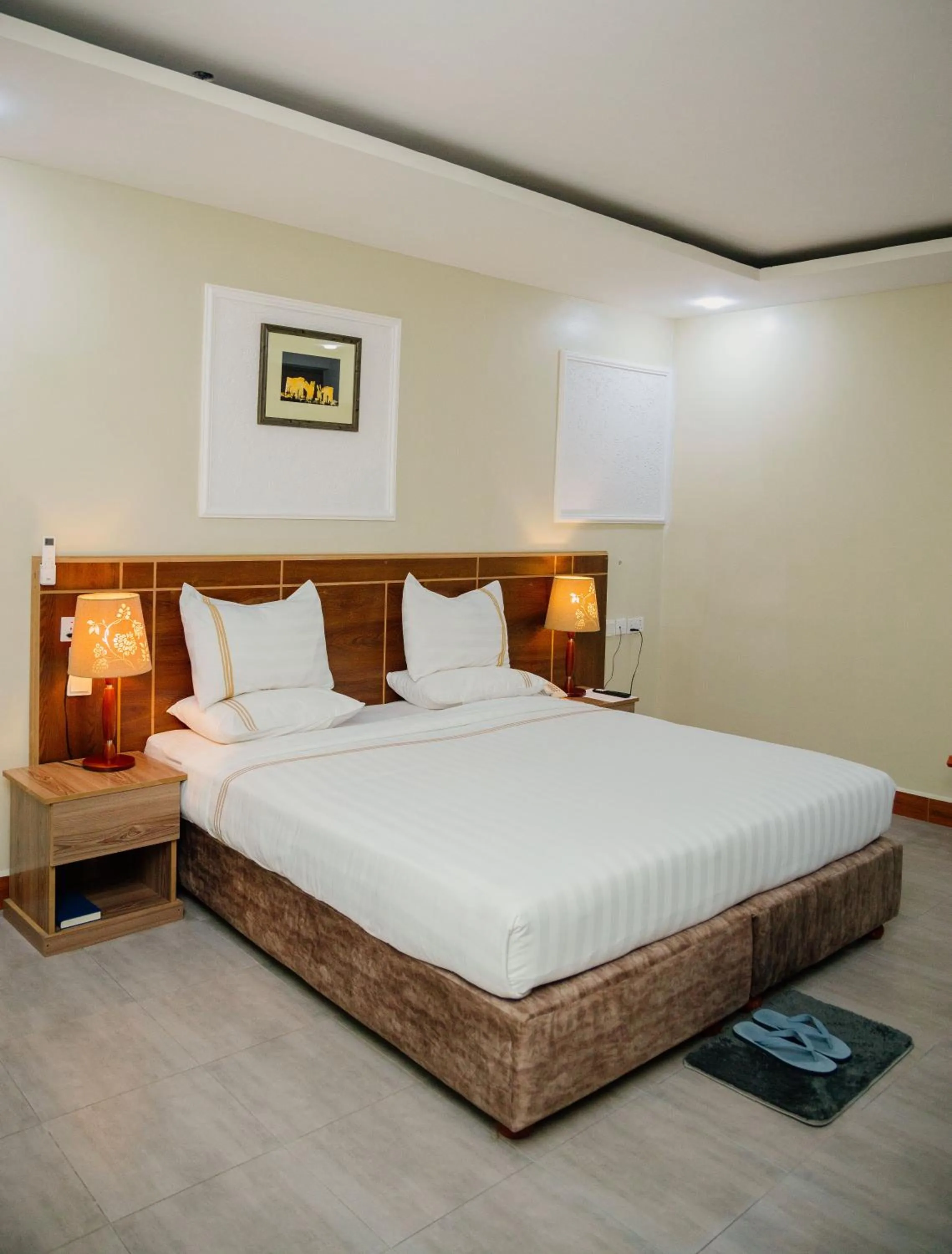 Bedroom, Bed in Greenside Hotel