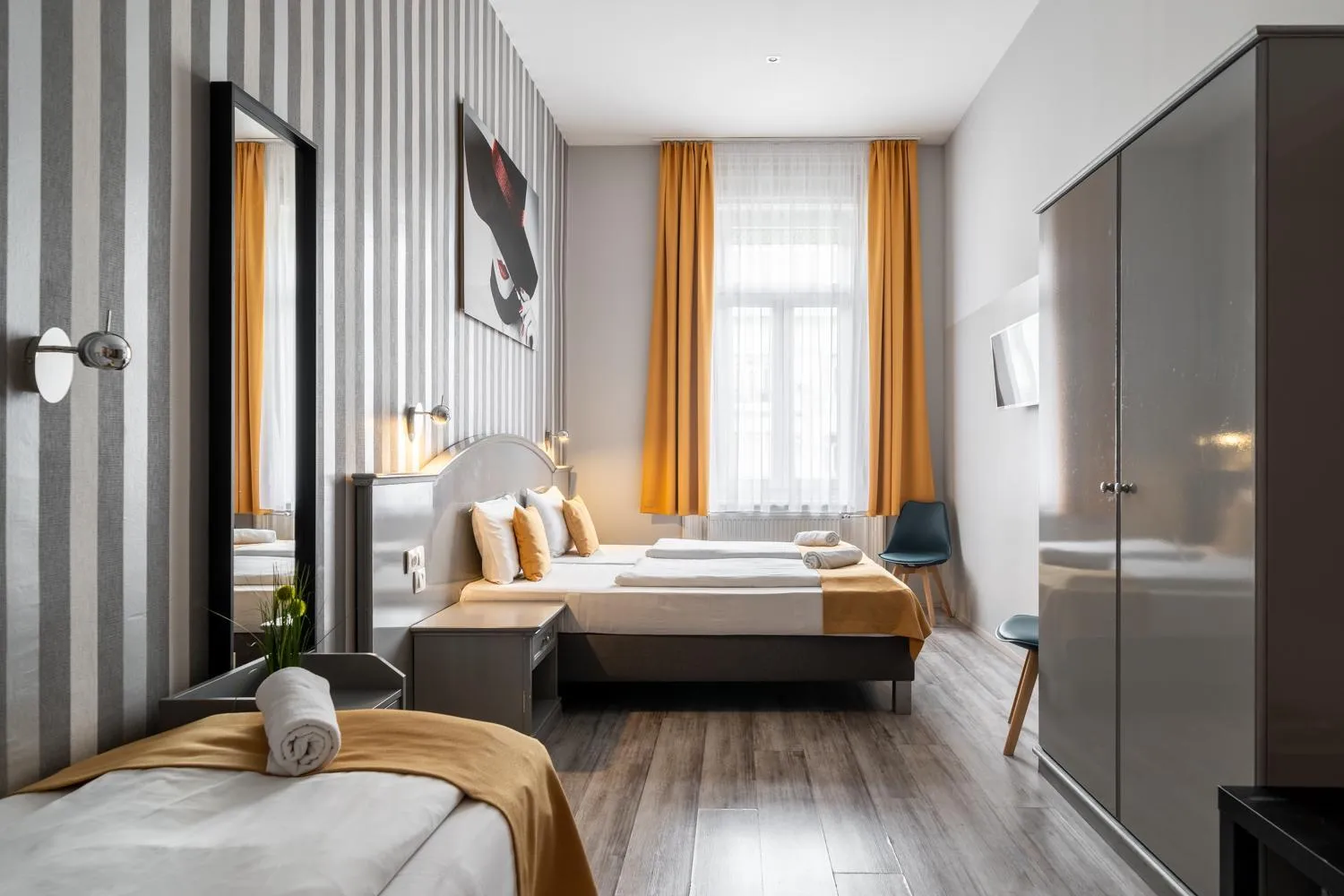 Bedroom, Bed in Full Moon Budapest