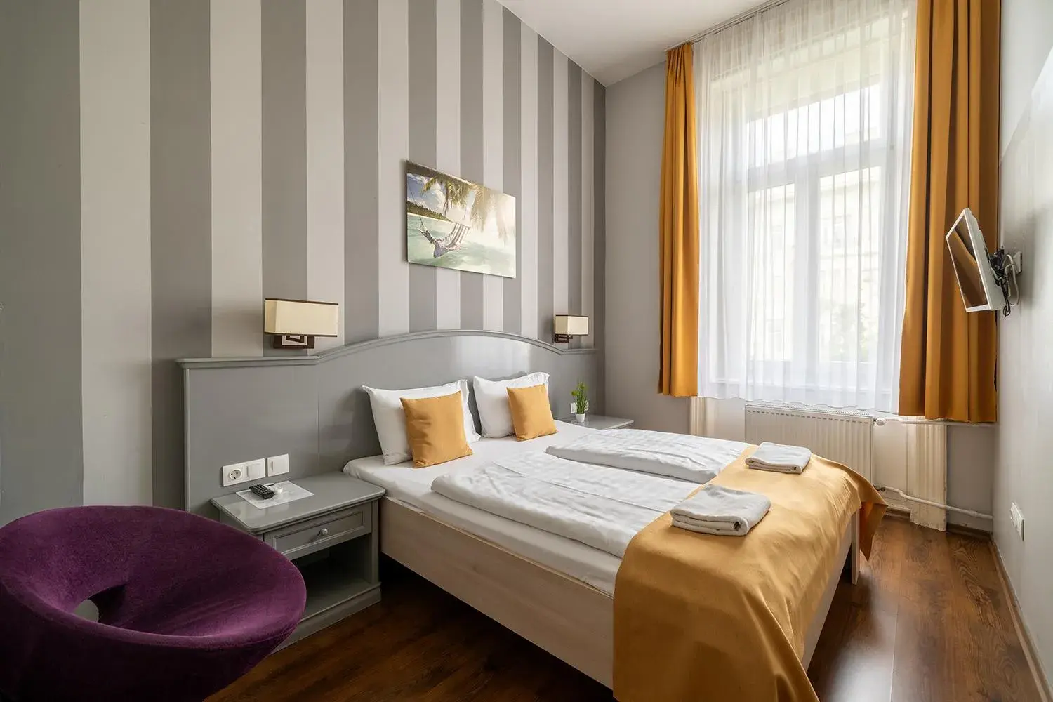 Bedroom, Bed in Full Moon Budapest Bedroom, Bed in Full Moon Budapest