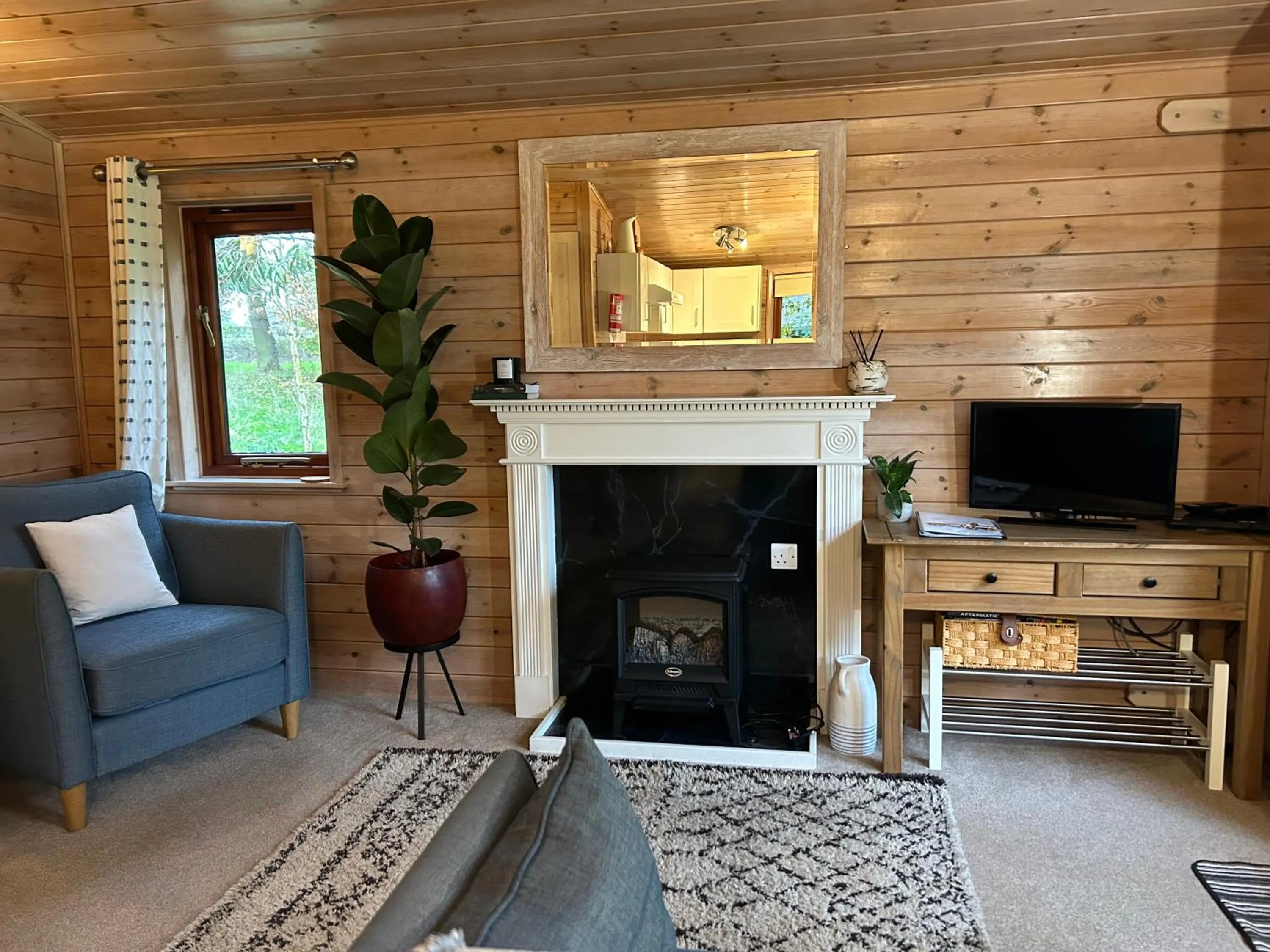 Mallard Lodge - Arscott Lodges