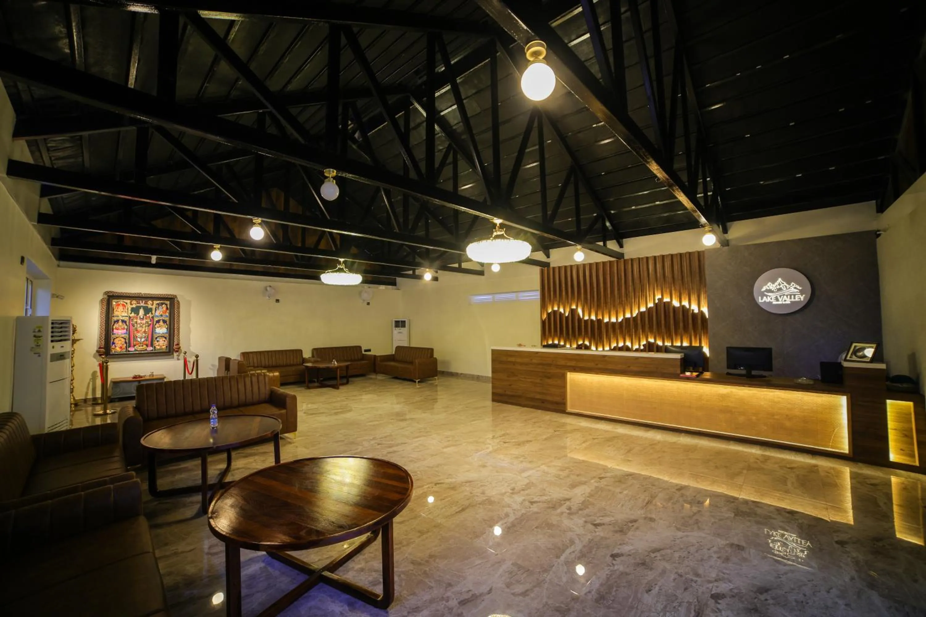 Lobby or reception in Lake Valley Resort and Spa Tirupati, 27 kms from Talakona Waterfall