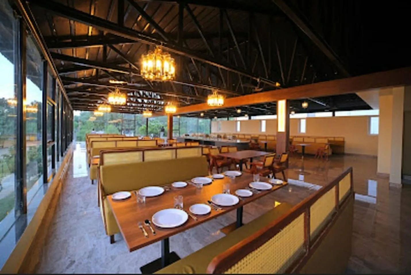 Restaurant/places to eat in Lake Valley Resort and Spa Tirupati, 27 kms from Talakona Waterfall