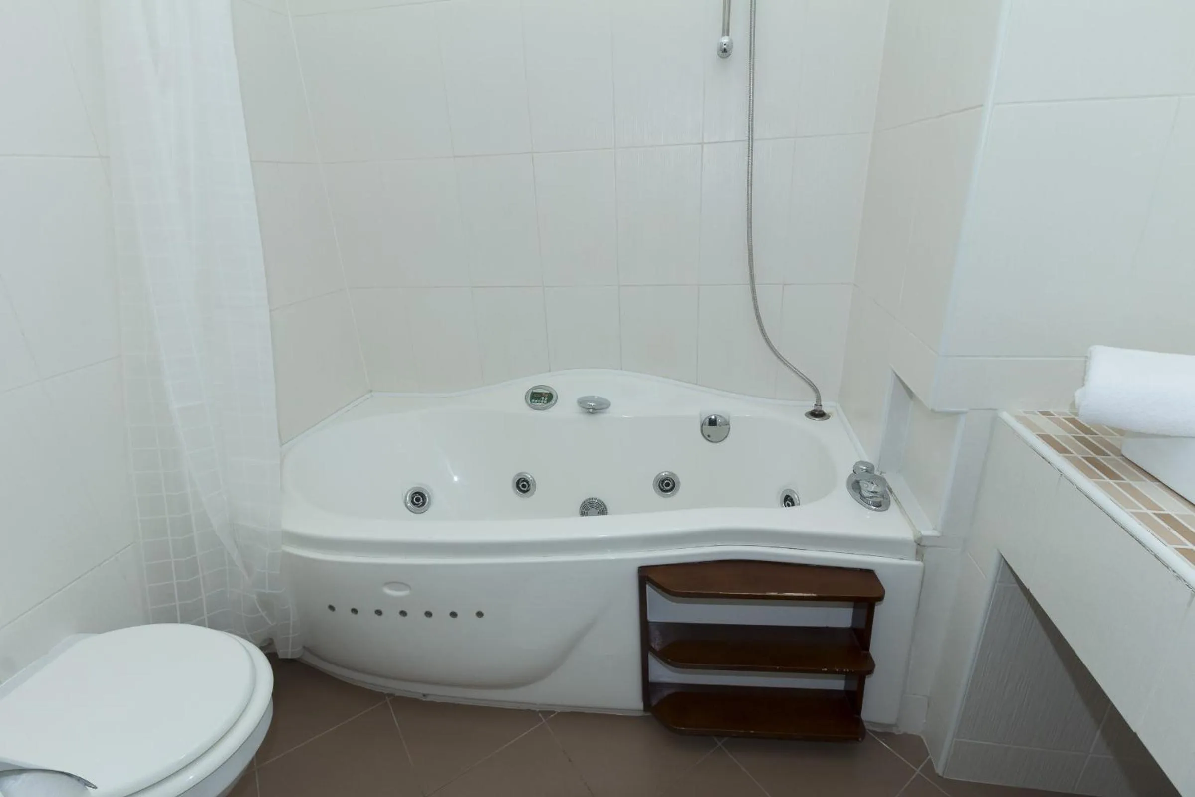 Bathroom in Budapest Bed and Breakfast