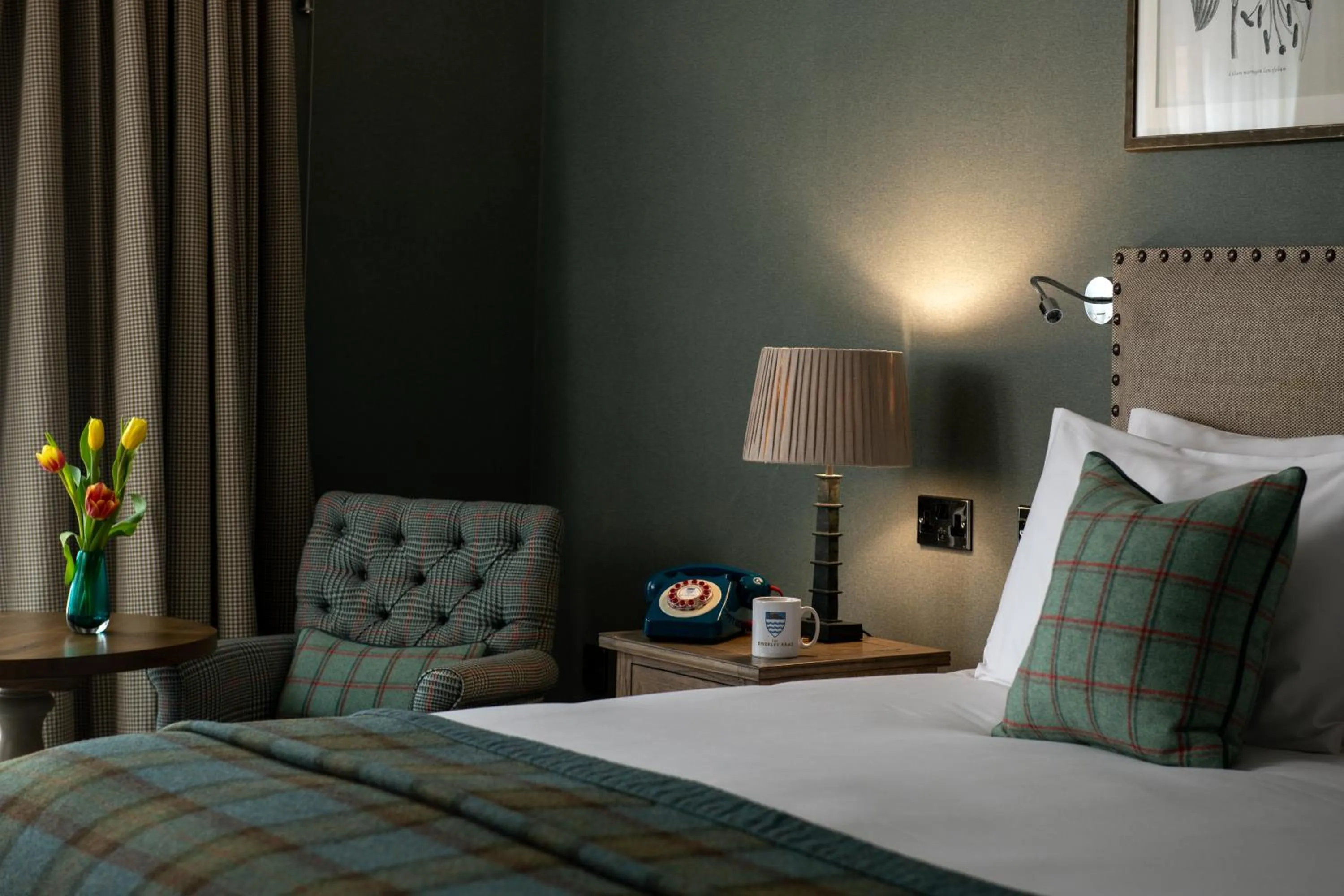 Bedroom, Bed in The Beverley Arms Hotel