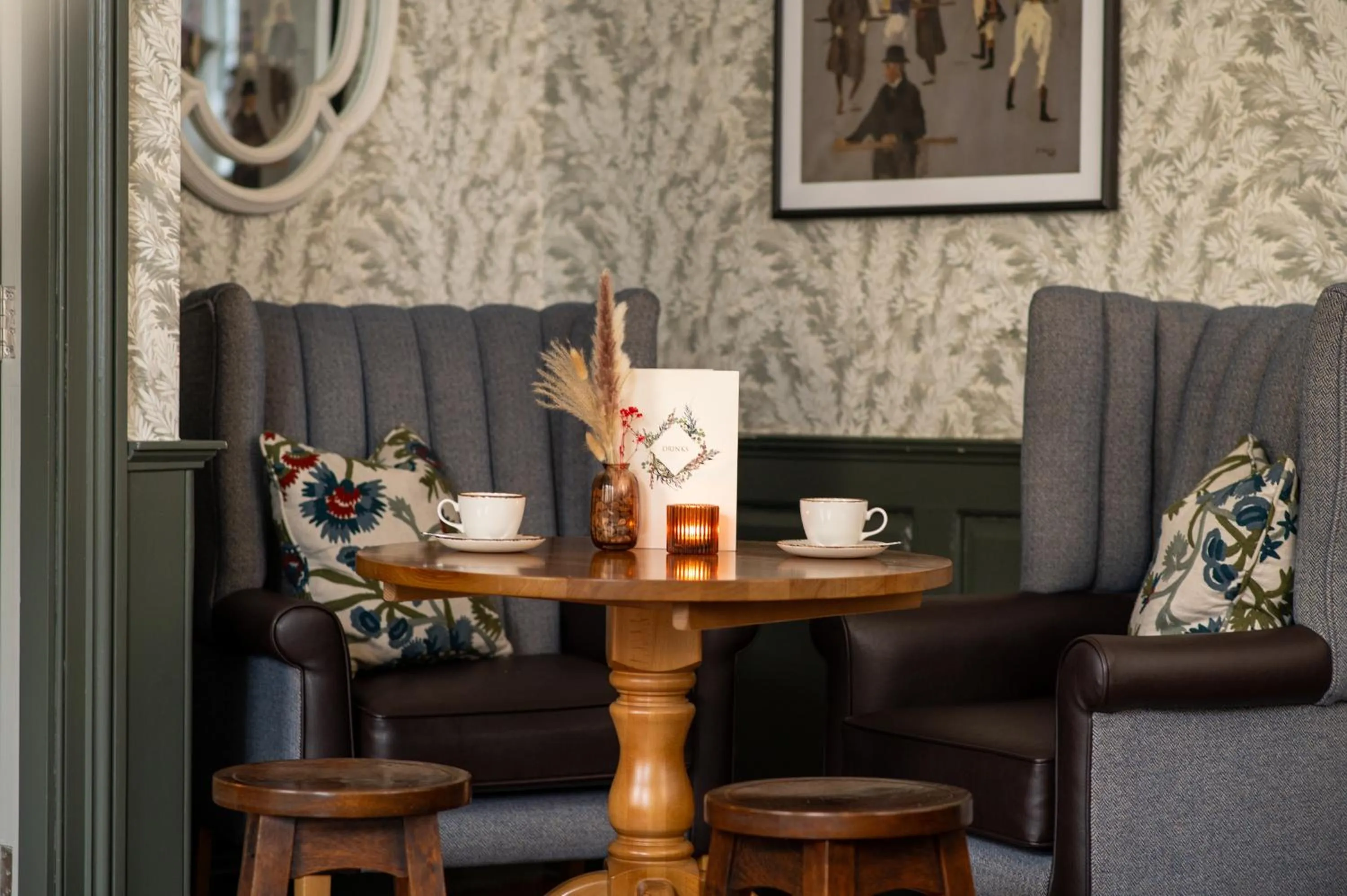 Lounge or bar in The Beverley Arms Hotel