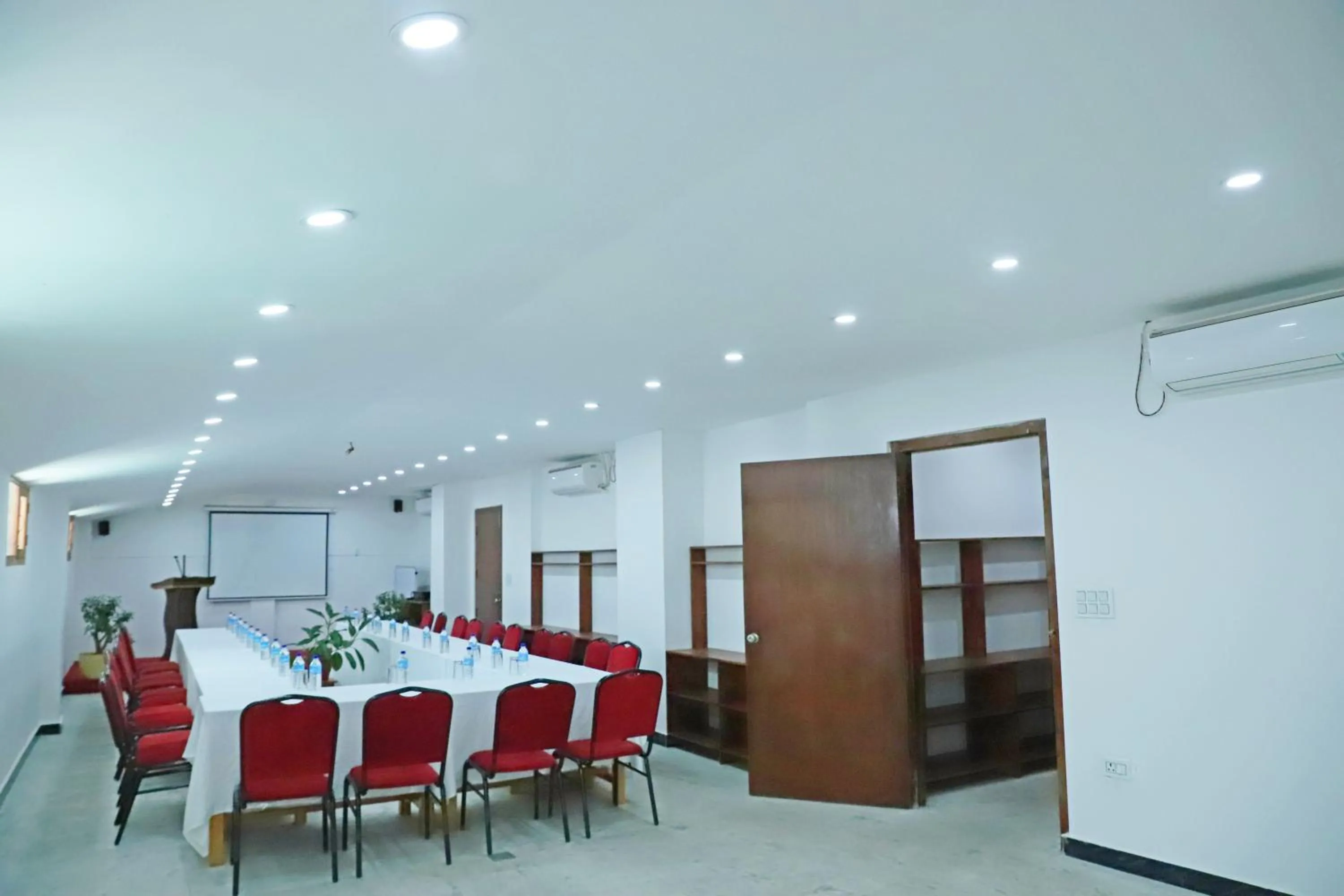 Meeting/conference room in The BD Hotel