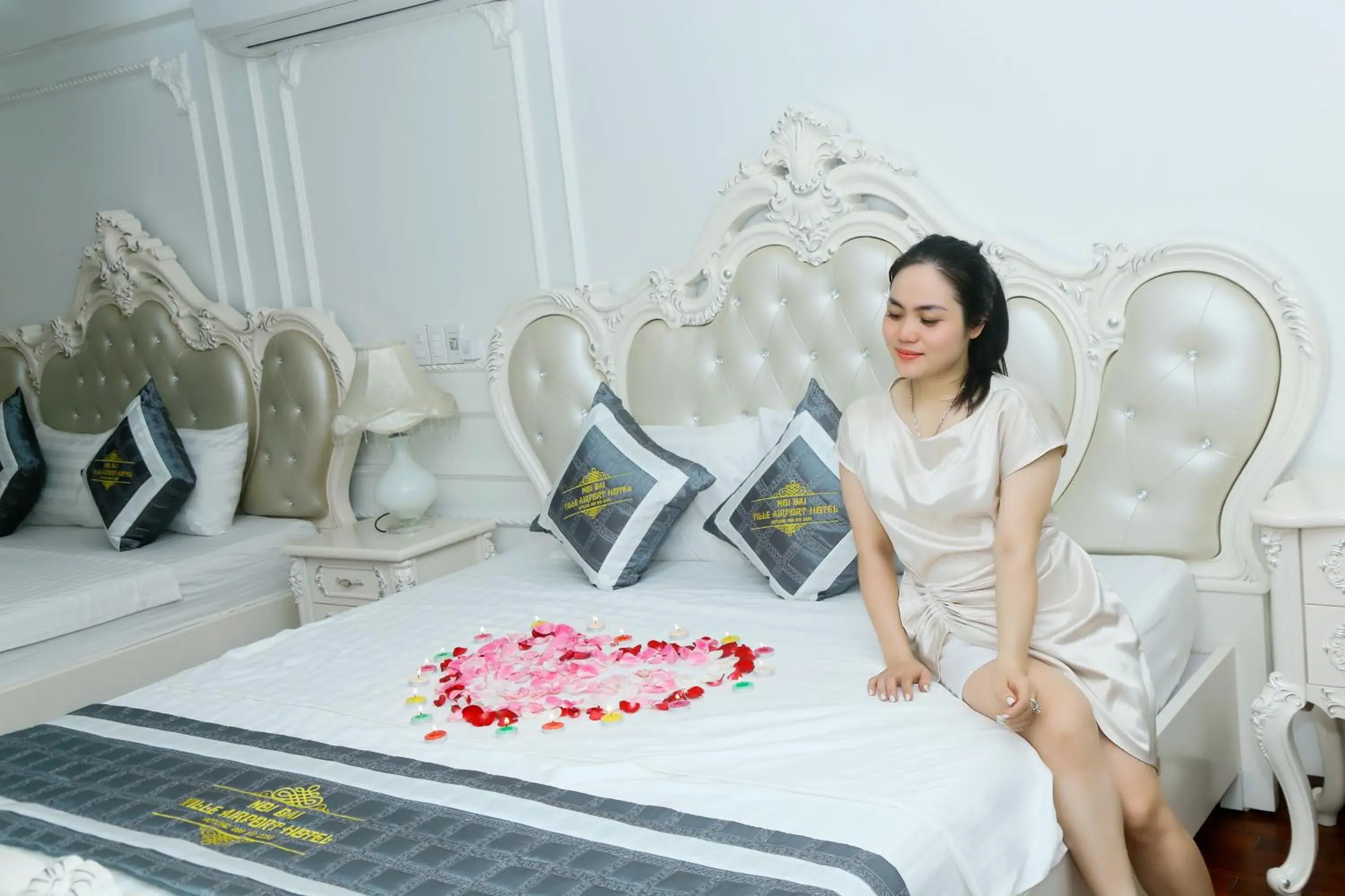 Family Room with Bath in Noi Bai Ville Airport Hotel Family Room with Bath in Noi Bai Ville Airport Hotel