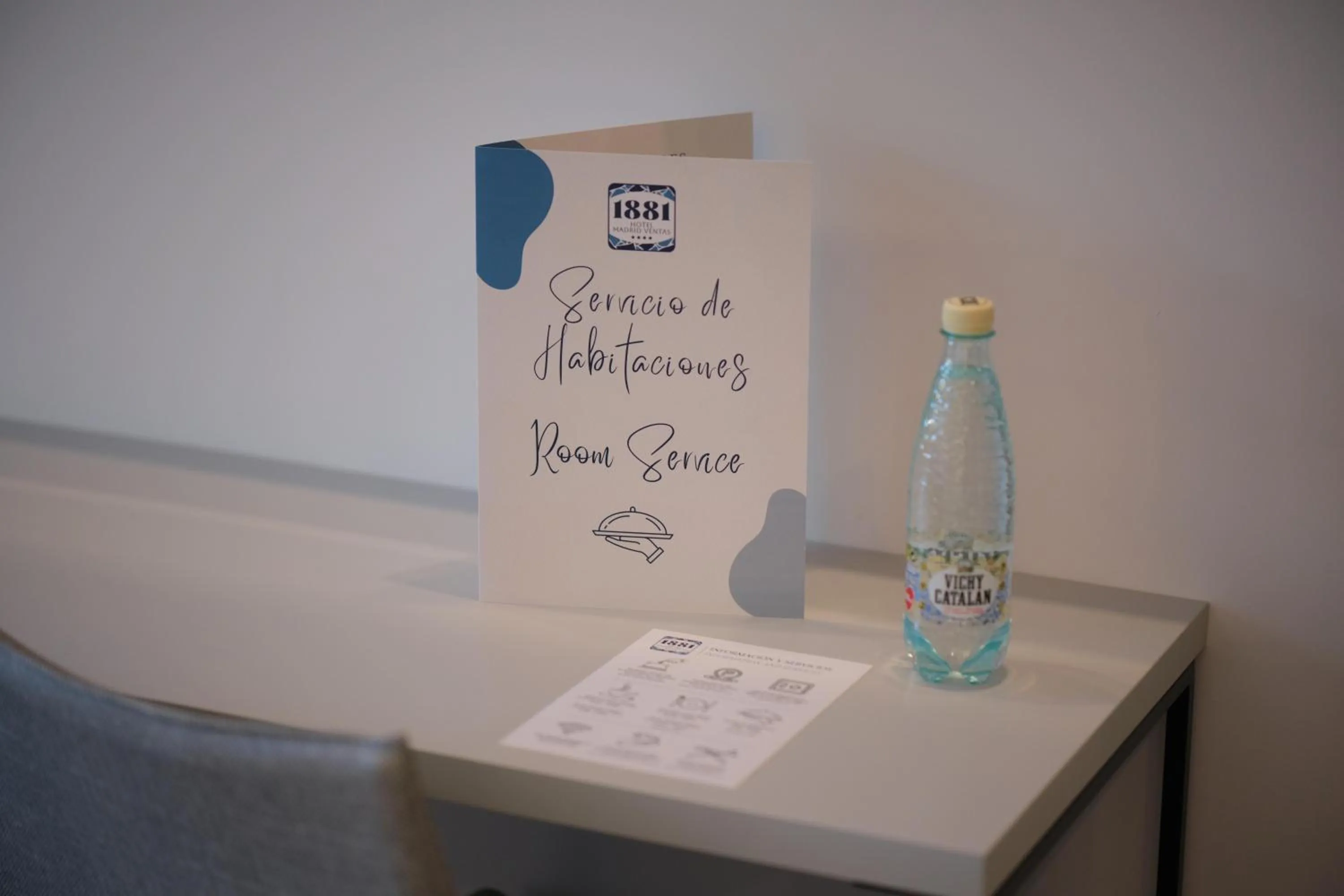 Photo of the whole room in 1881 Madrid Ventas Hotel