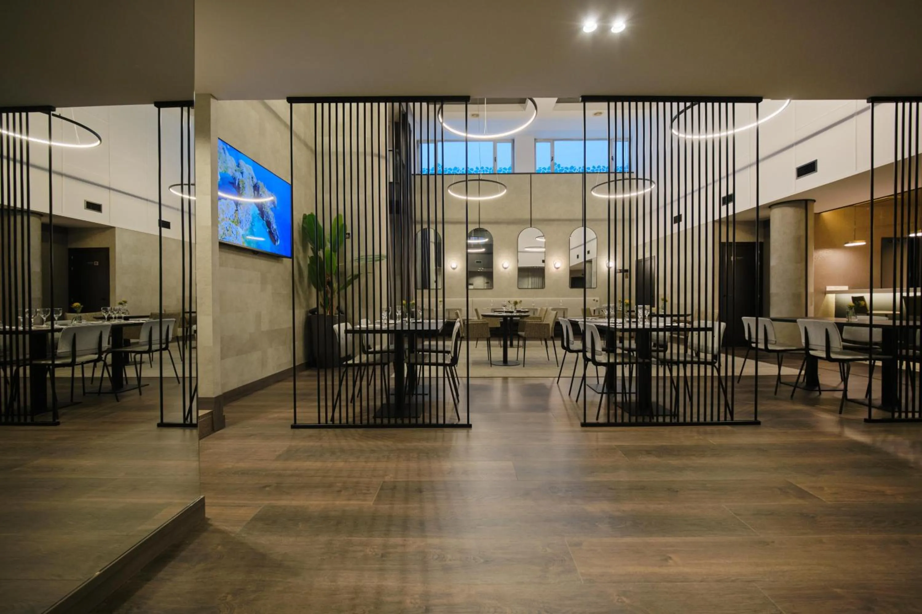 Restaurant/places to eat in 1881 Madrid Ventas Hotel