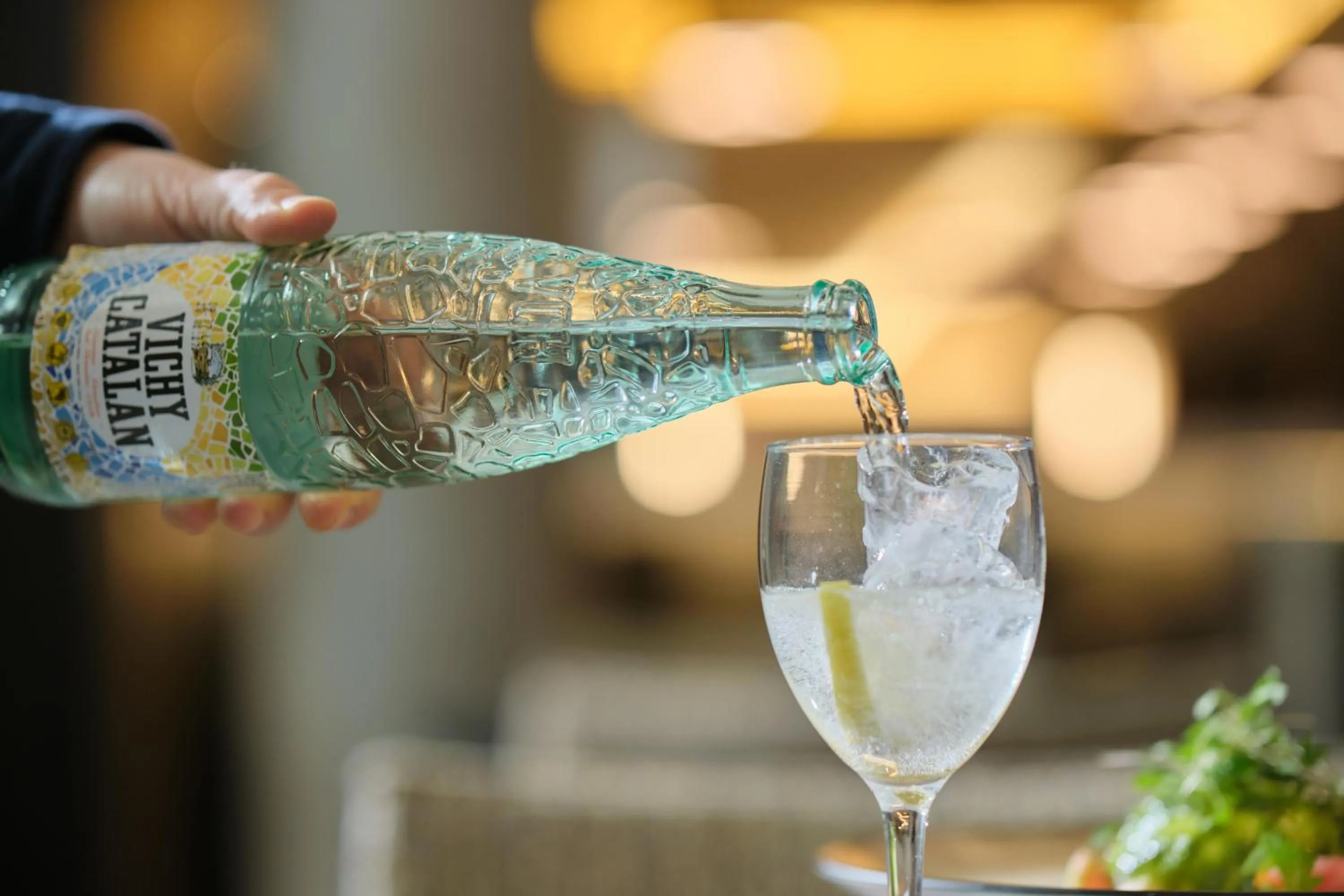 Lounge or bar in 1881 Madrid Ventas Hotel