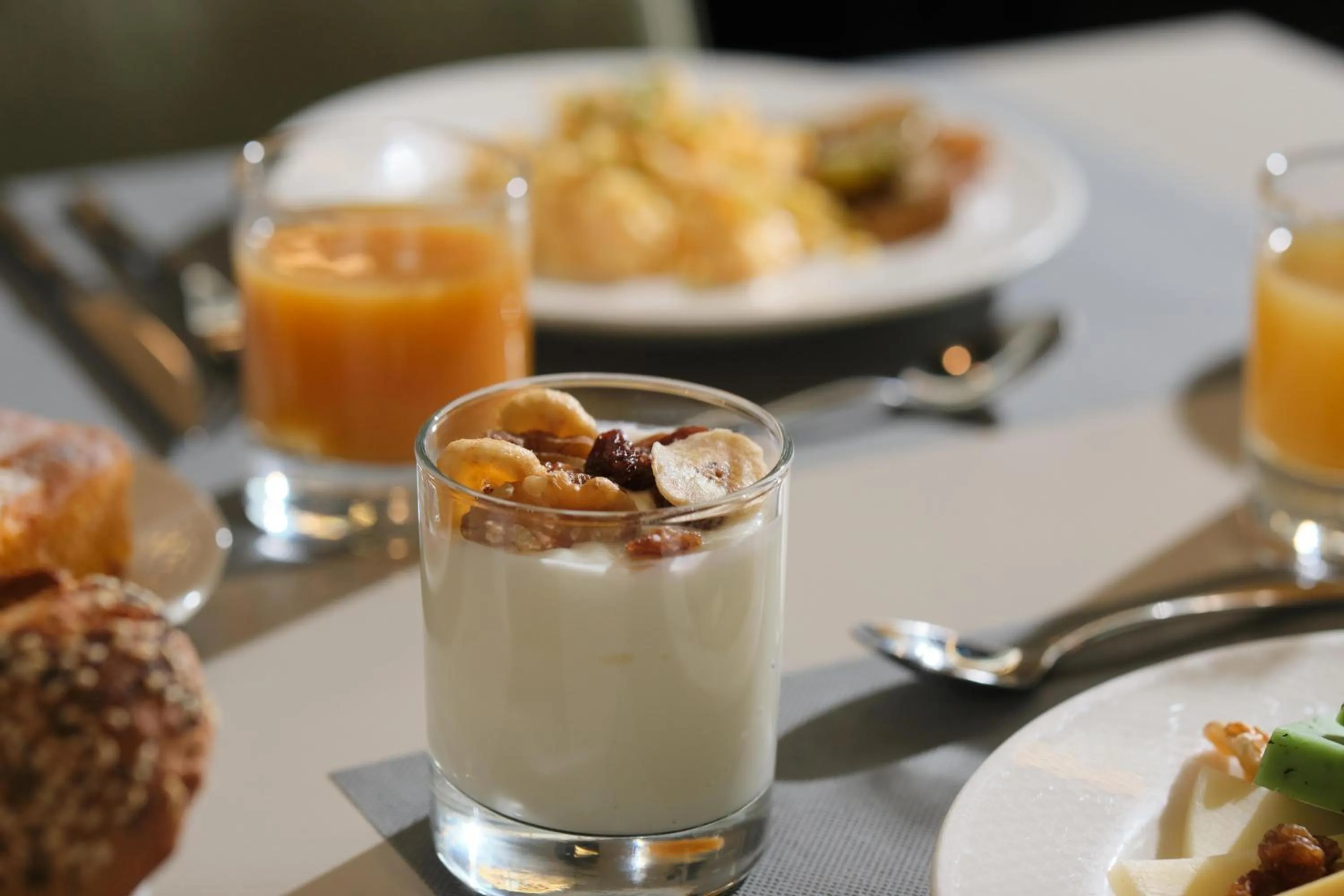 Restaurant/places to eat in 1881 Madrid Ventas Hotel